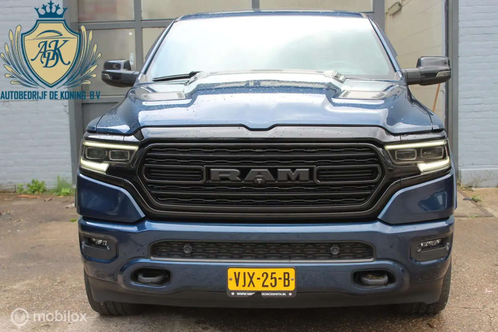 Dodge RAM 1500 4X4 5.7 V8 4x4 Crew Cab Limited - 2