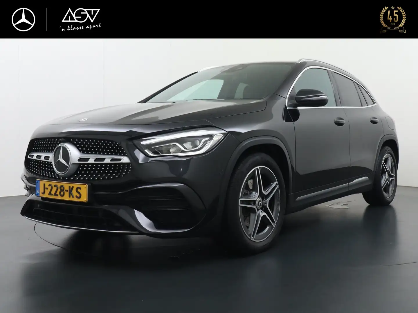 Mercedes-Benz GLA 200 AMG Business Solution | Trekhaak Wegklapbaar | Sfe Schwarz - 1