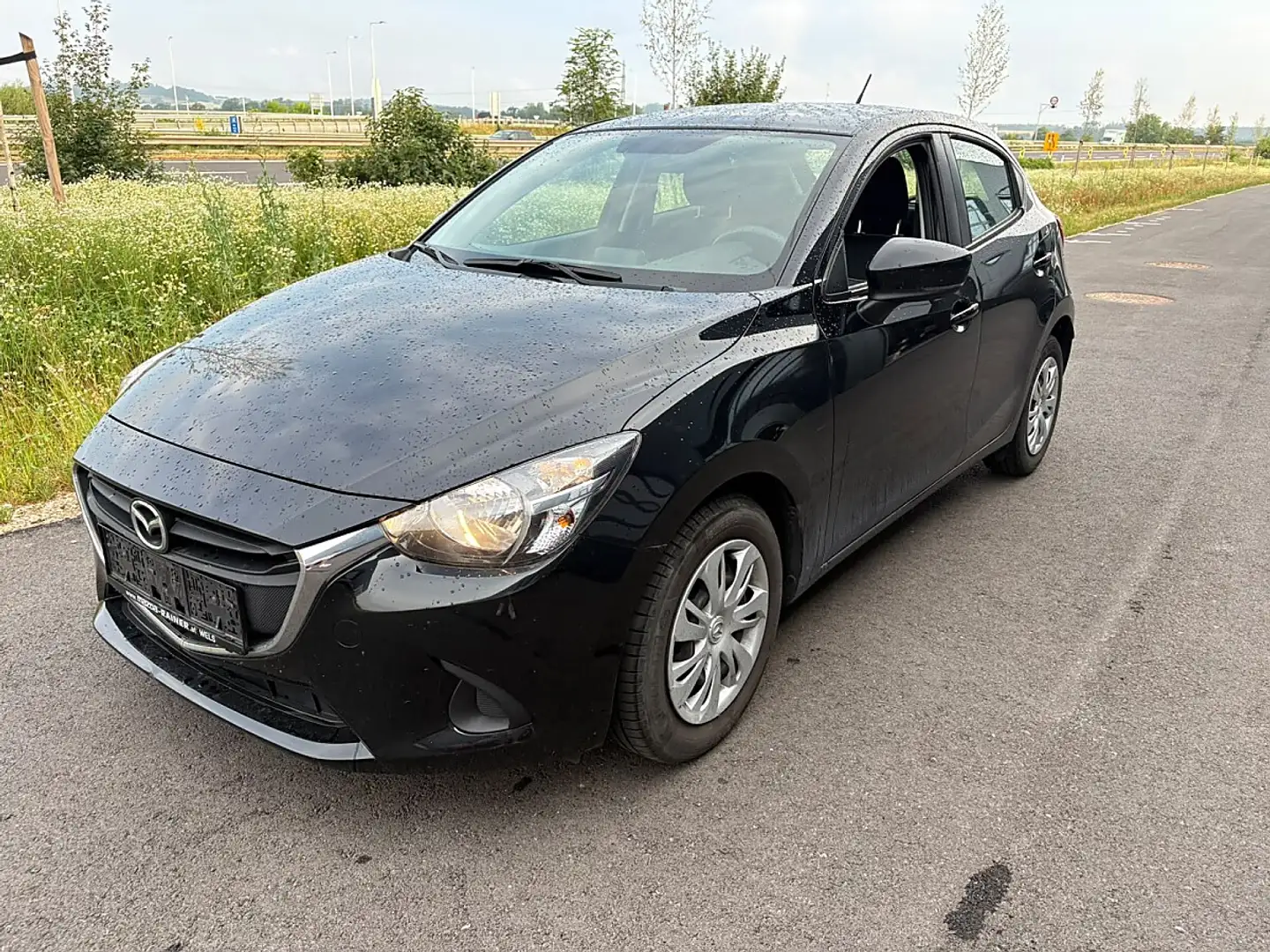 Mazda 2 Mazda2 G75 Challenge Schwarz - 1
