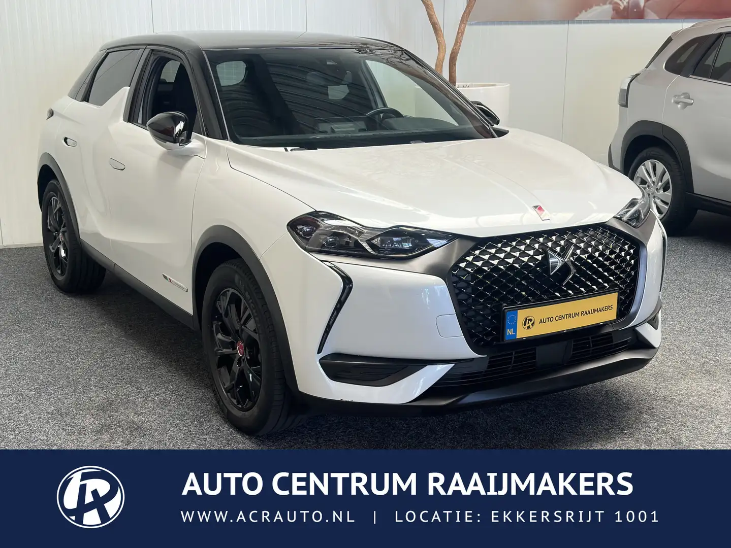 DS Automobiles DS 3 Crossback Automaat 1.2 PureTech Performance Line NAVIGATIE C Wit - 1