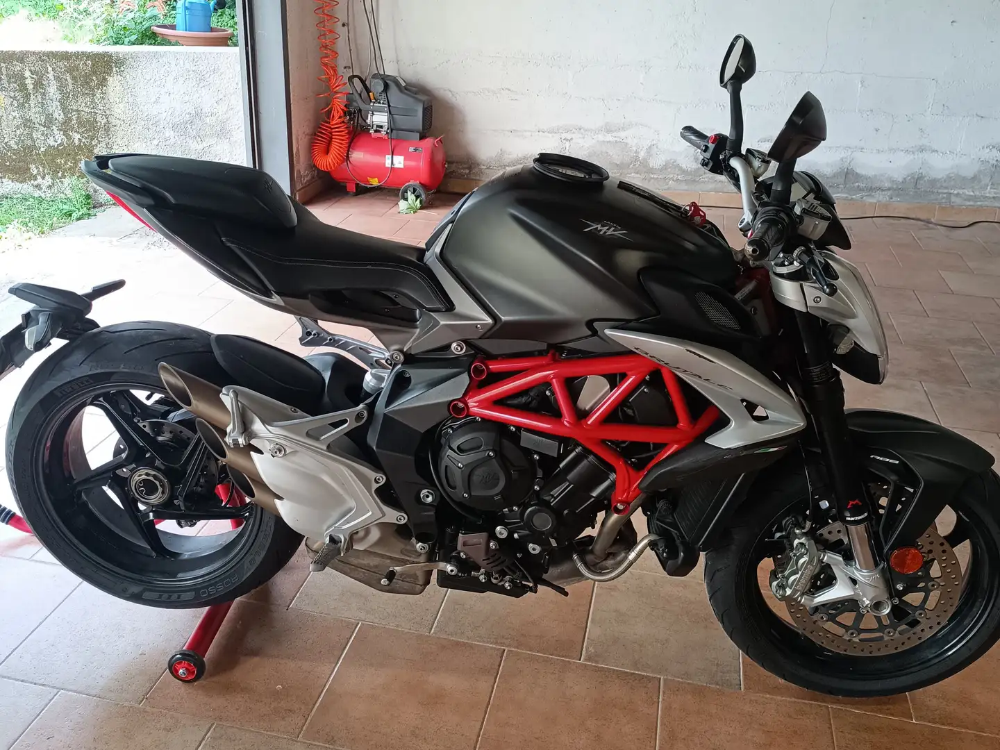 MV Agusta Brutale 800 2016 EAS/ABS Nero - 2