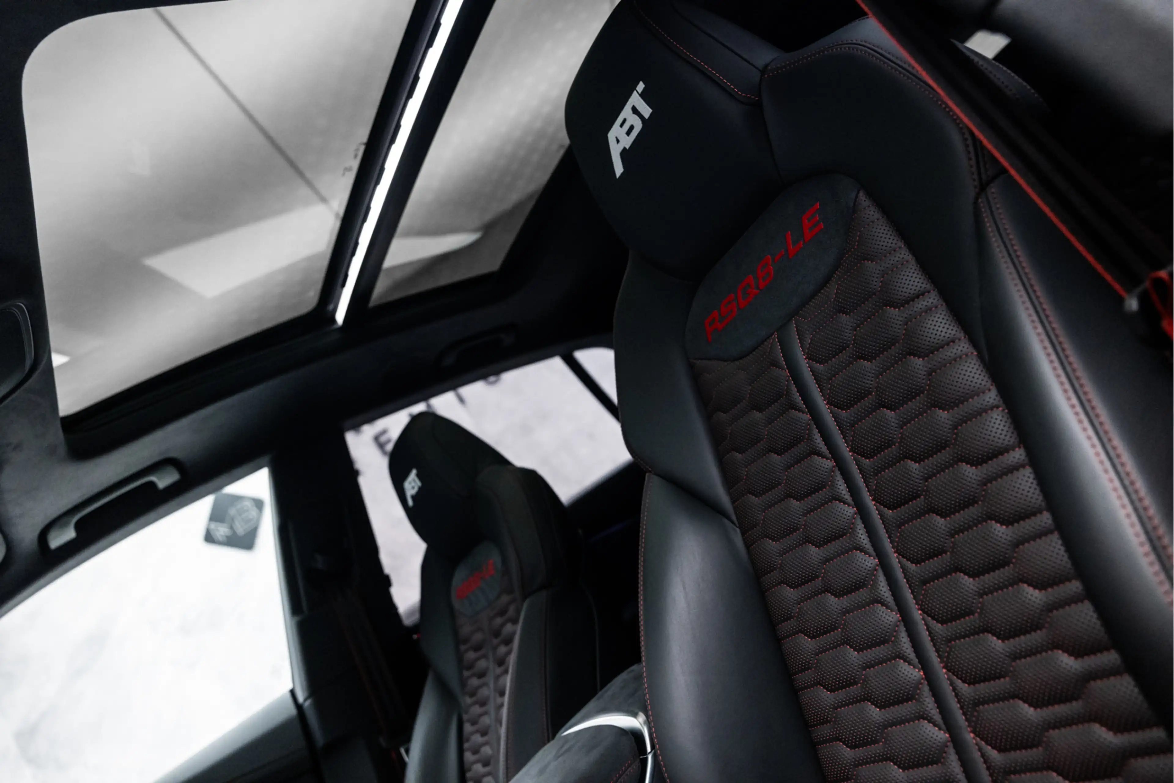 Audi RS Q8 4.0 TFSI Performance 760 PK ABT Legacy Edition 1/1 — photo 36