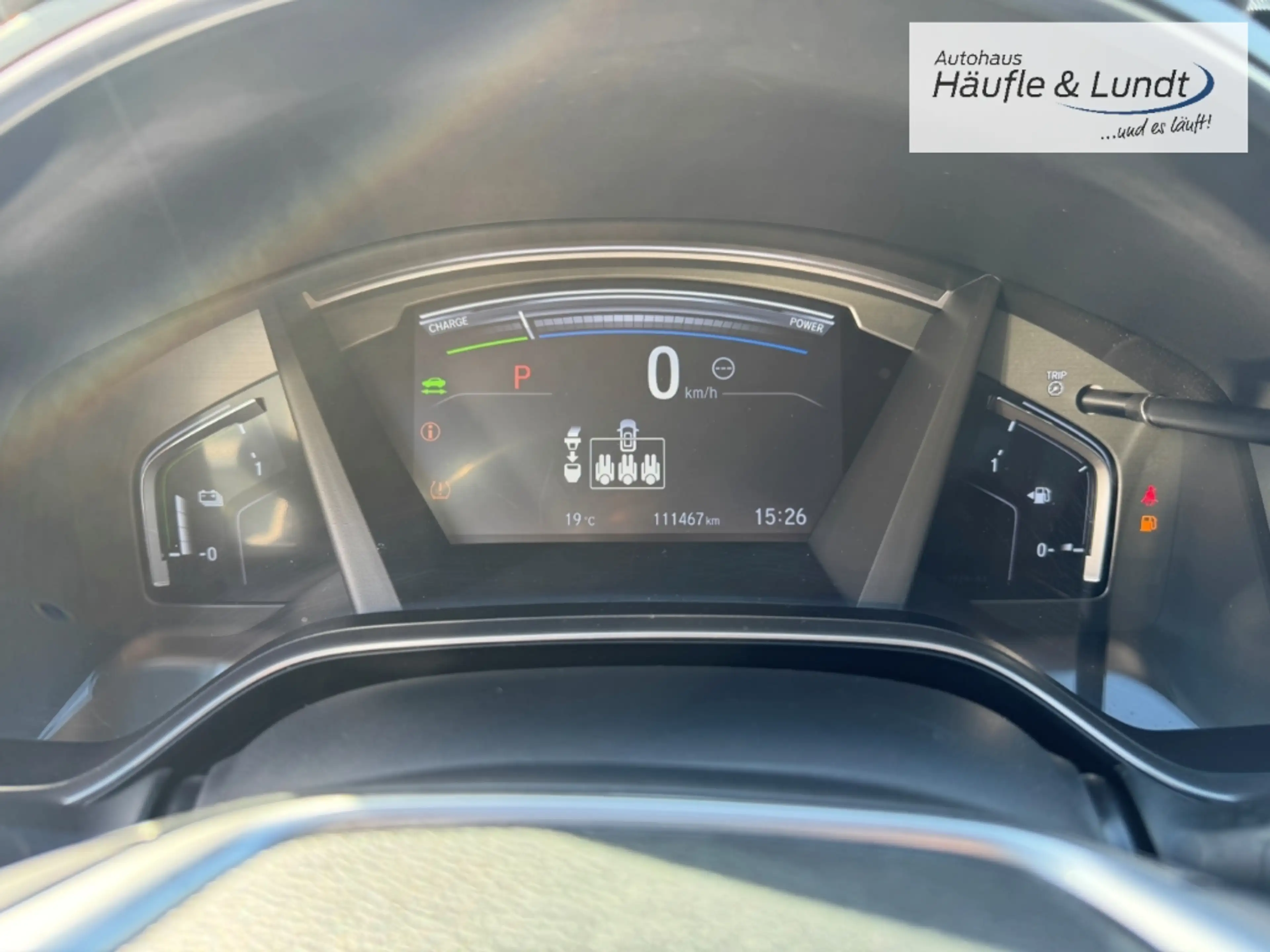 Honda CR-V 2.0 i-MMD HYBRID 4WD Executive El. Panodach Navi L — photo 9
