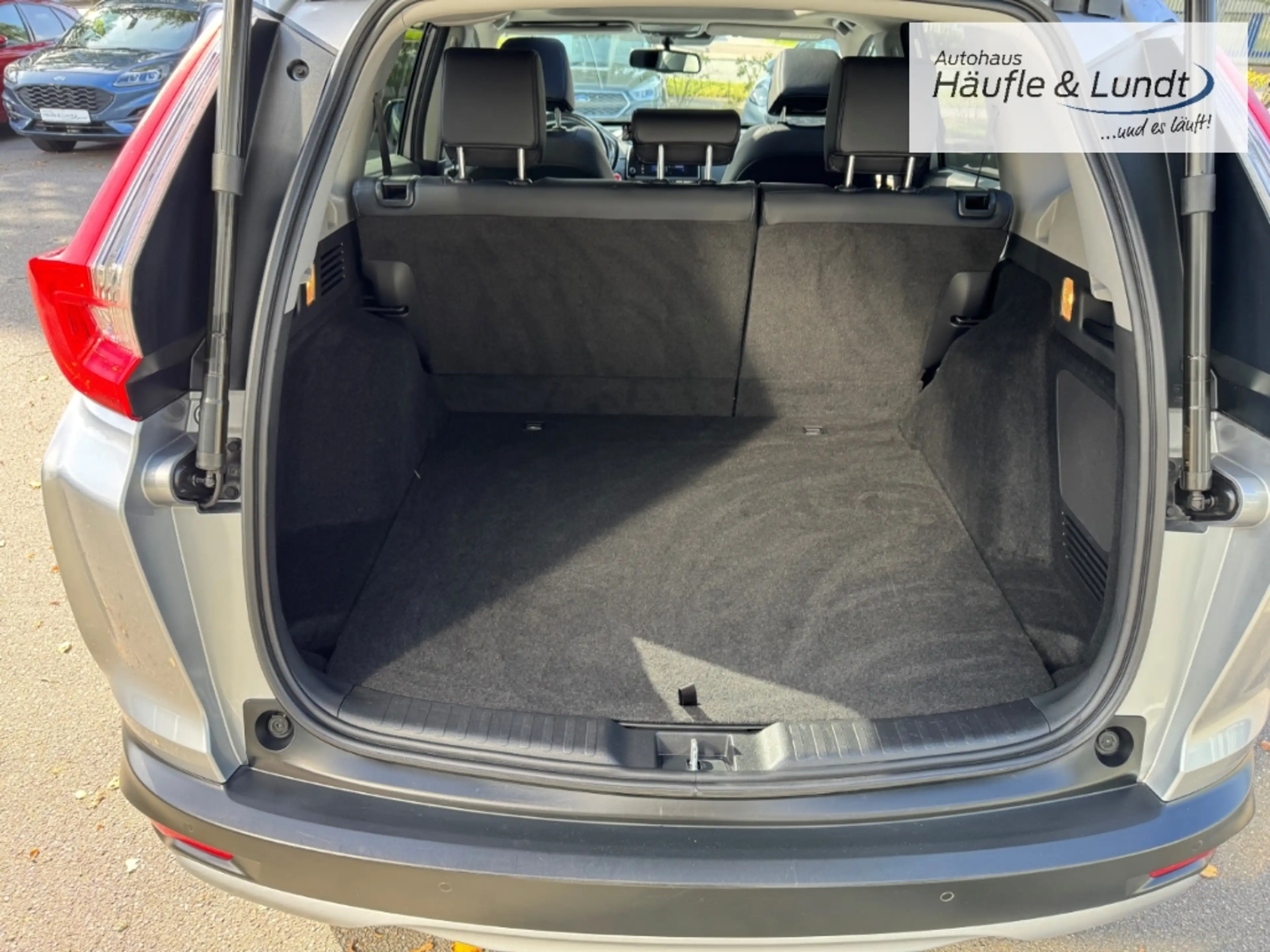 Honda CR-V 2.0 i-MMD HYBRID 4WD Executive El. Panodach Navi L — photo 13