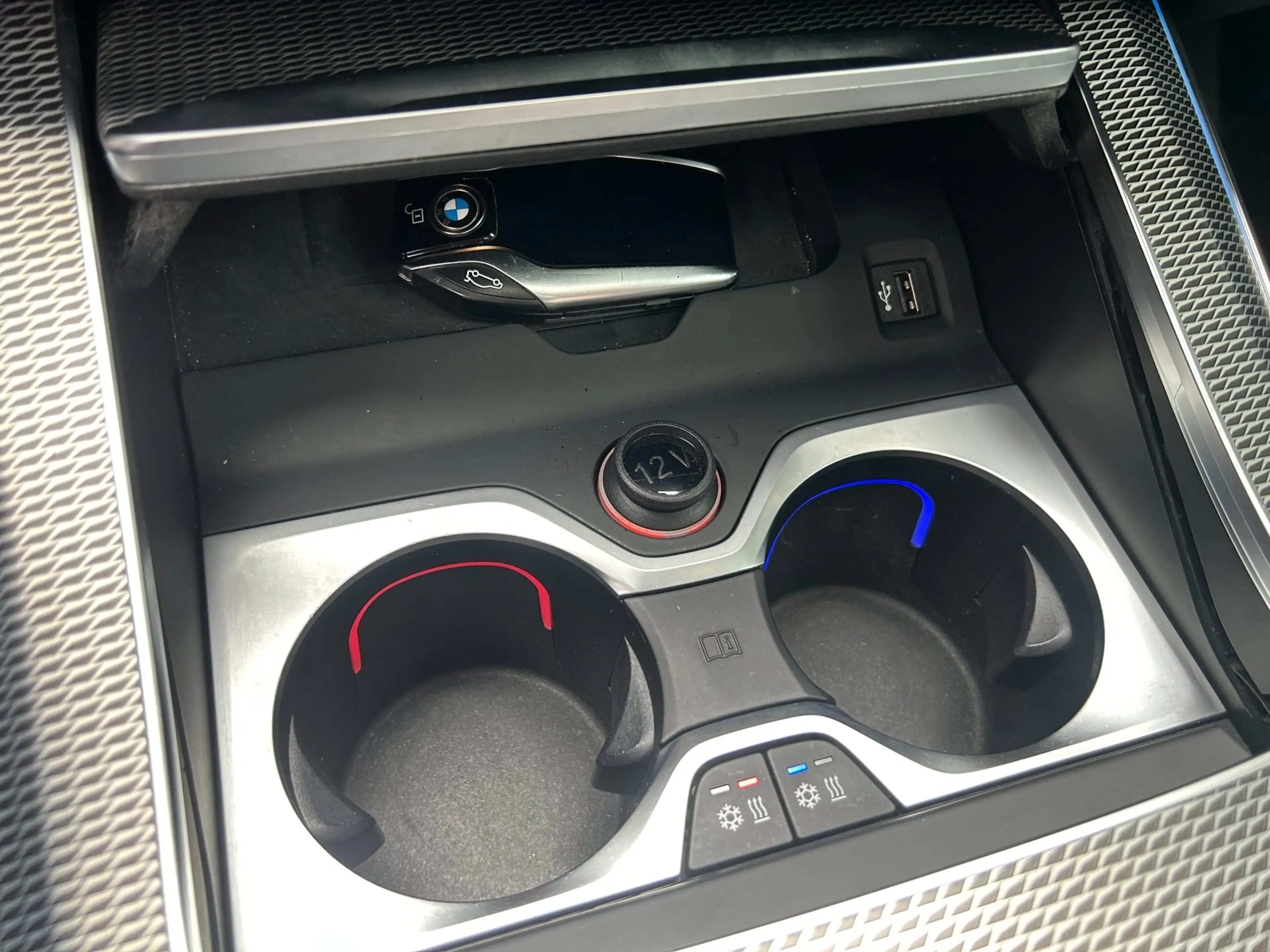 BMW X5 XDrive45e M-sport, B&W, Sky Lounge, Laser, Massage — photo 27
