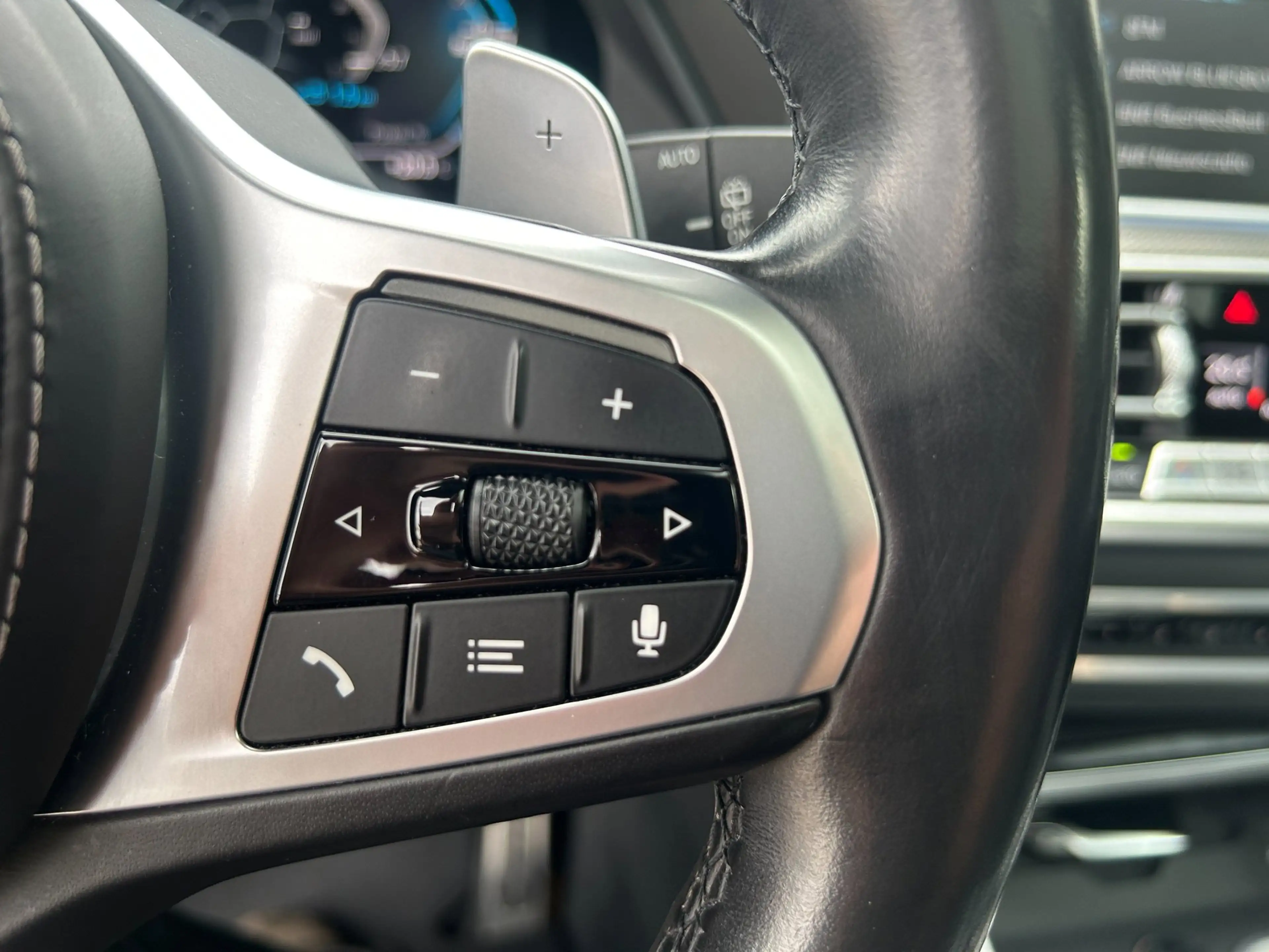 BMW X5 XDrive45e M-sport, B&W, Sky Lounge, Laser, Massage — photo 23