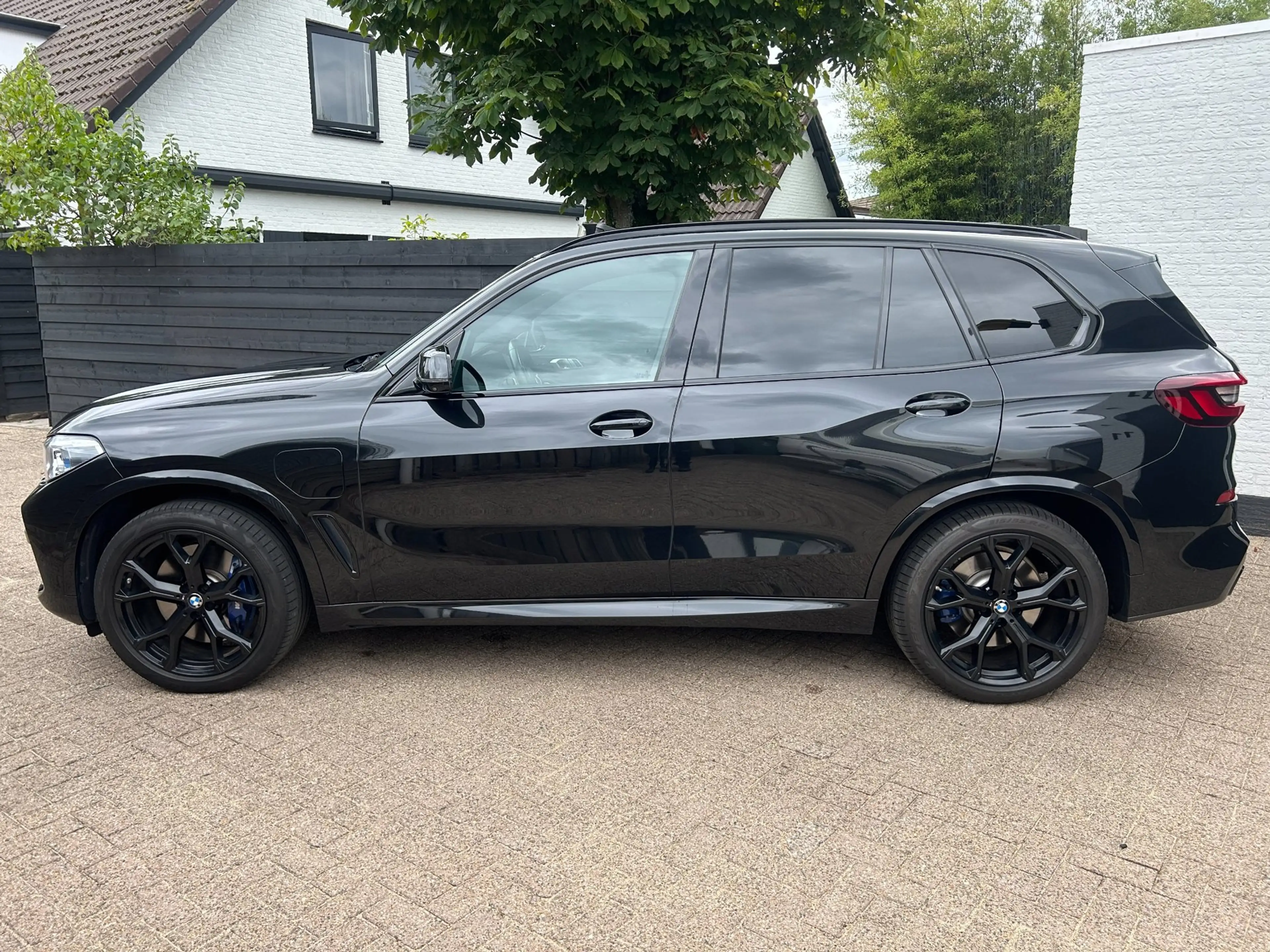 BMW X5 XDrive45e M-sport, B&W, Sky Lounge, Laser, Massage — photo 2
