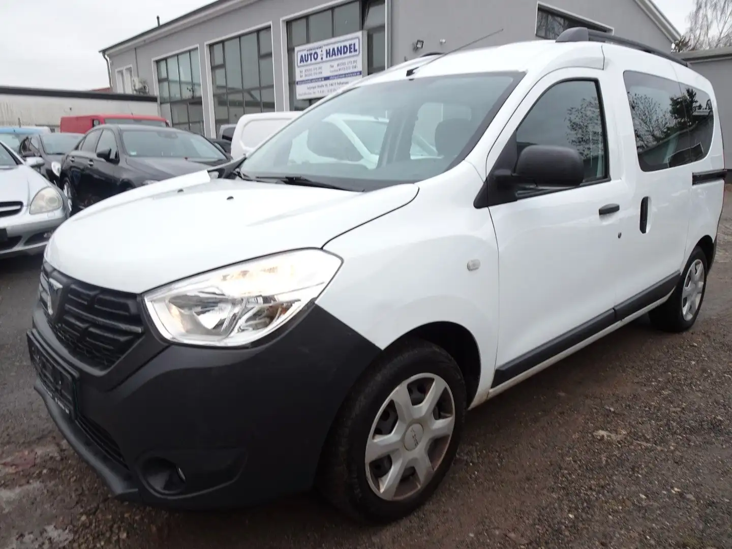 Dacia Dokker Essential 1.6, 80KW-BENZIN/LPG-KLIMA-1HAN Weiß - 1