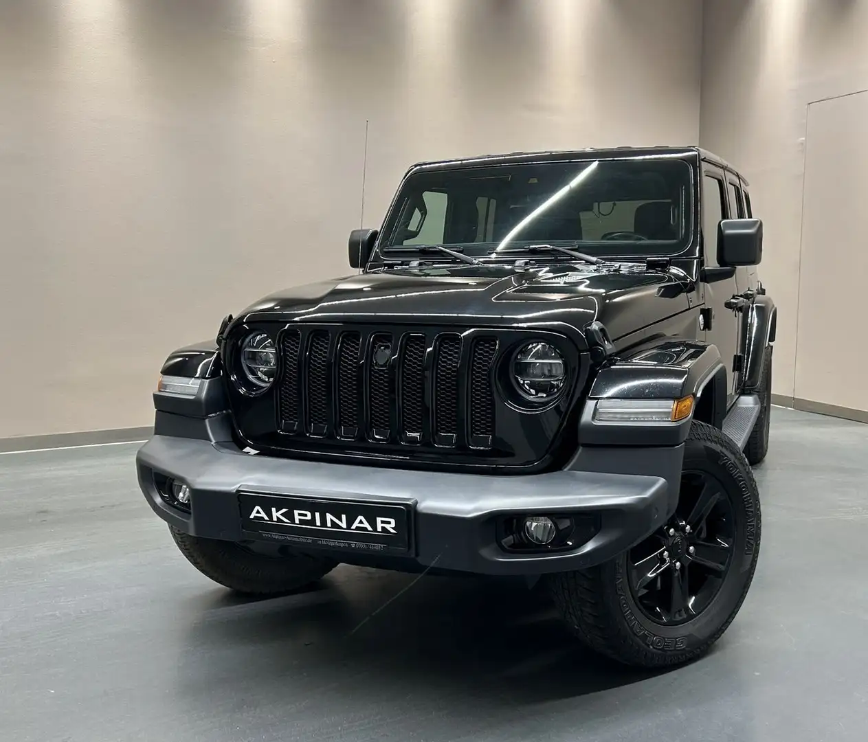 Jeep Wrangler 2.2 CRDi Autom. Unlimited Sahara *AHK* Negro - 1