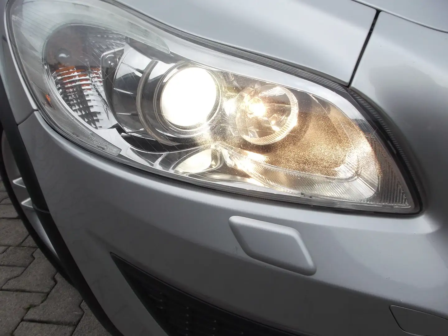 Volvo C30 2.0 SPORT.TÜV07.2027..MET.17ZOLL.ALU.DSTC.XENON Plateado - 2