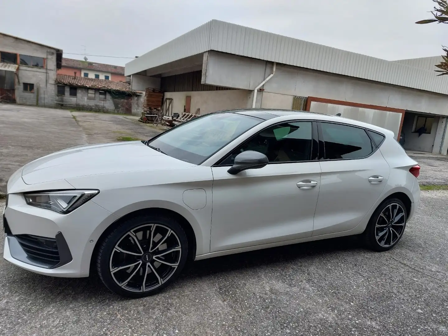 CUPRA Leon 1.4 e-Hybrid 245 CV DSG VZ Білий - 2