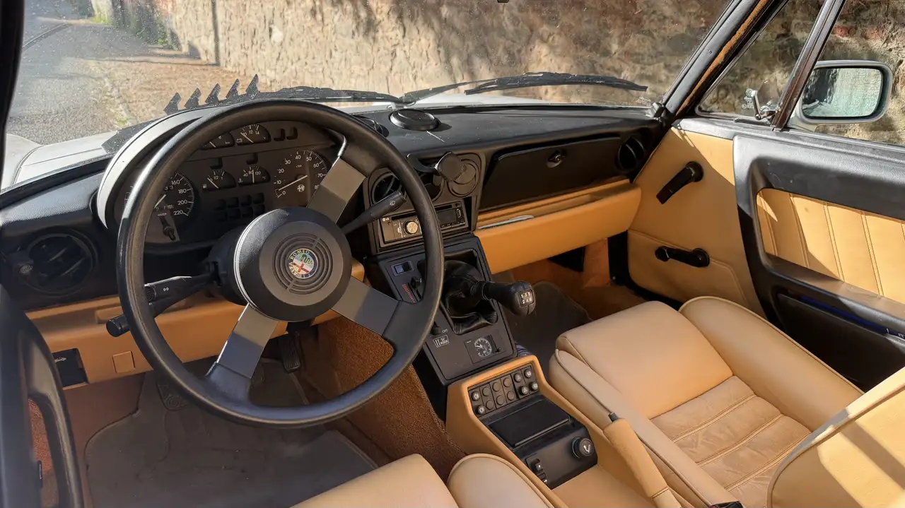Alfa Romeo Spider 1600 (1990) — 59 000 km d’origin, foto 4