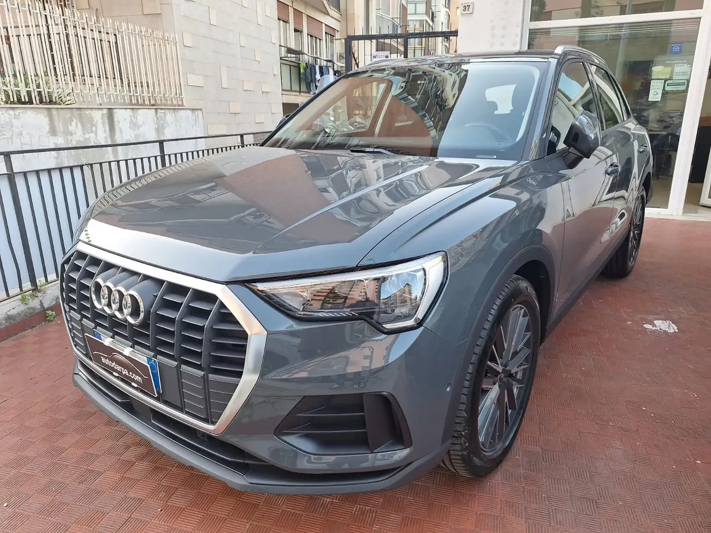 Audi Q3 Q3 II 2018 35 2.0 tdi Business Advanced s-tronic Grigio - 2
