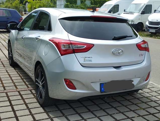 Hyundai i30 1.6 Fifa World Cup Edition