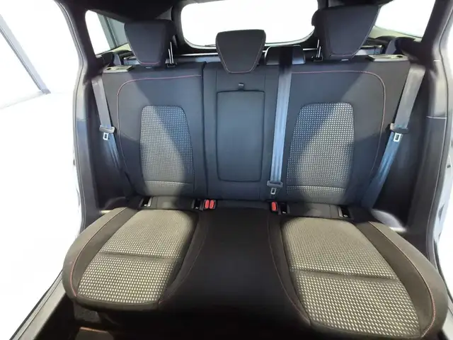 Ford Focus view 14