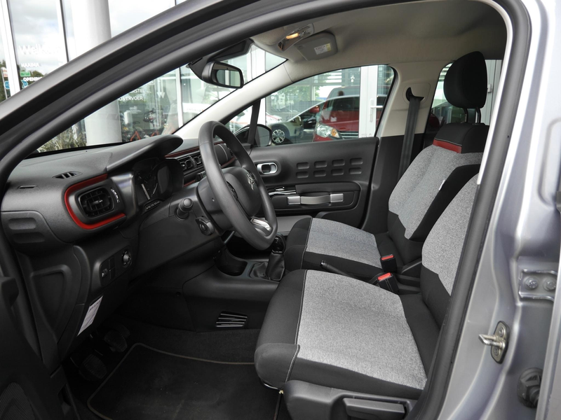 Citroen C3 1.2 PureTech C-Series | Trekhaak | Navigatie | Cli — photo 4