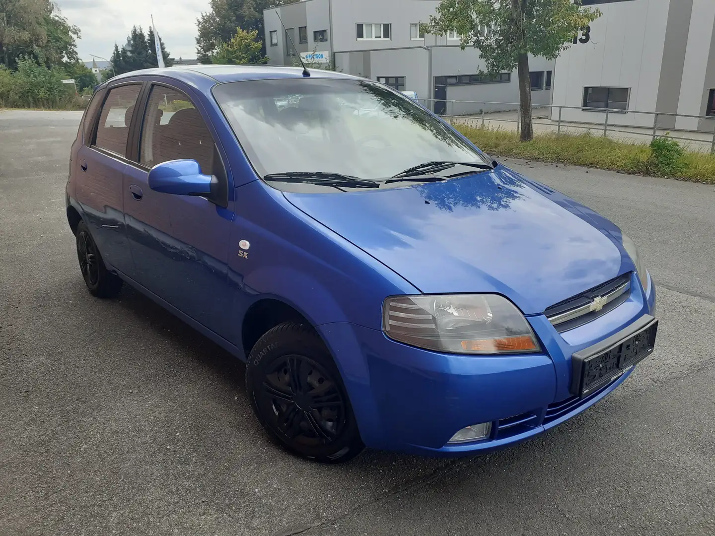 Chevrolet Kalos Kalos 1.4 16V SX 5-Türig 94 PS   Klima und  AHK Azul - 2