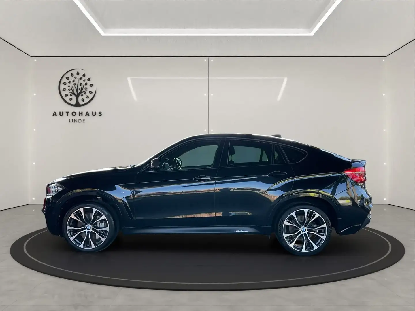 BMW X6 M CARBON/PERFORMANCE /HEAD-UP/ PANORAMA Schwarz - 2