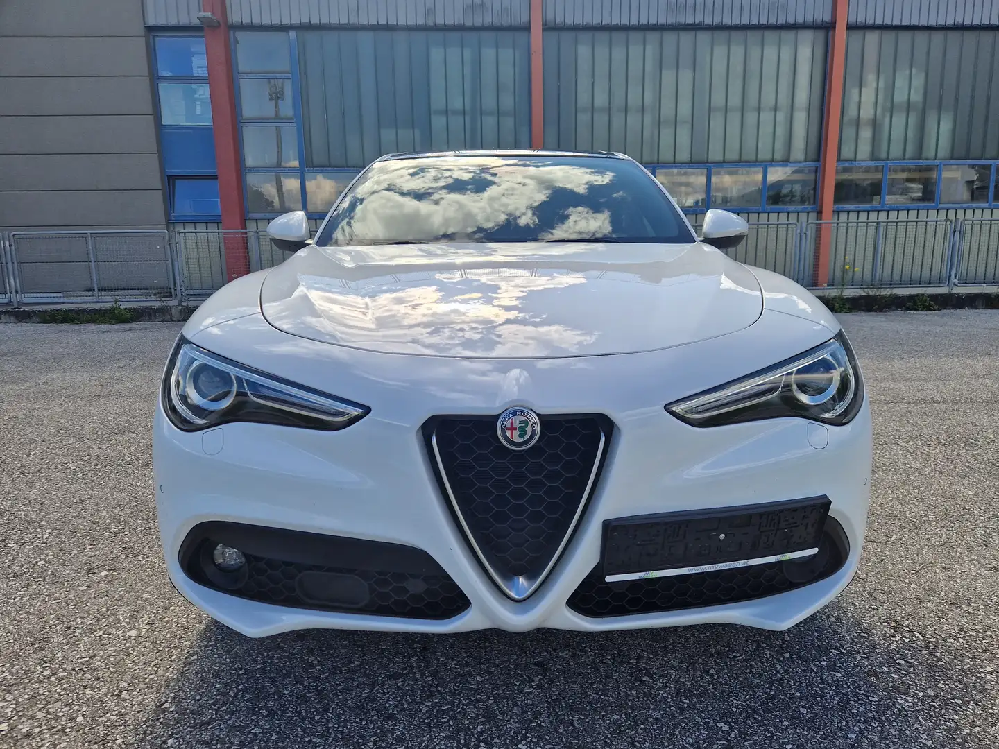 Alfa Romeo Stelvio Stelvio Super 2,2AWD Harman/Kardon-Voll Leder-LED Weiß - 2