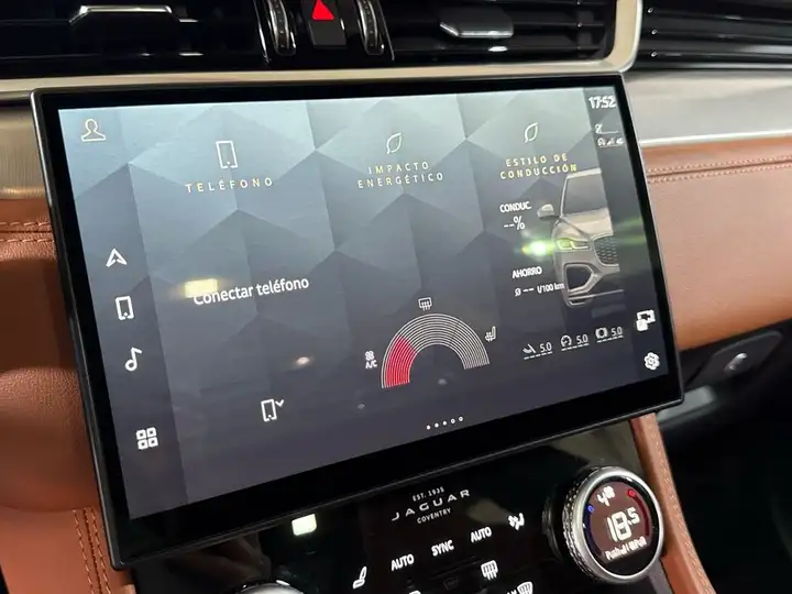 Jaguar F-Pace 2025, foto 13