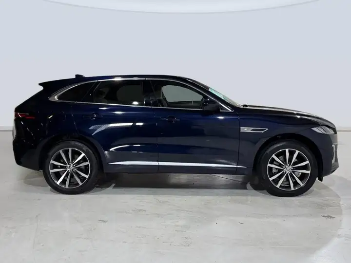 Jaguar F-Pace 2025, foto 6