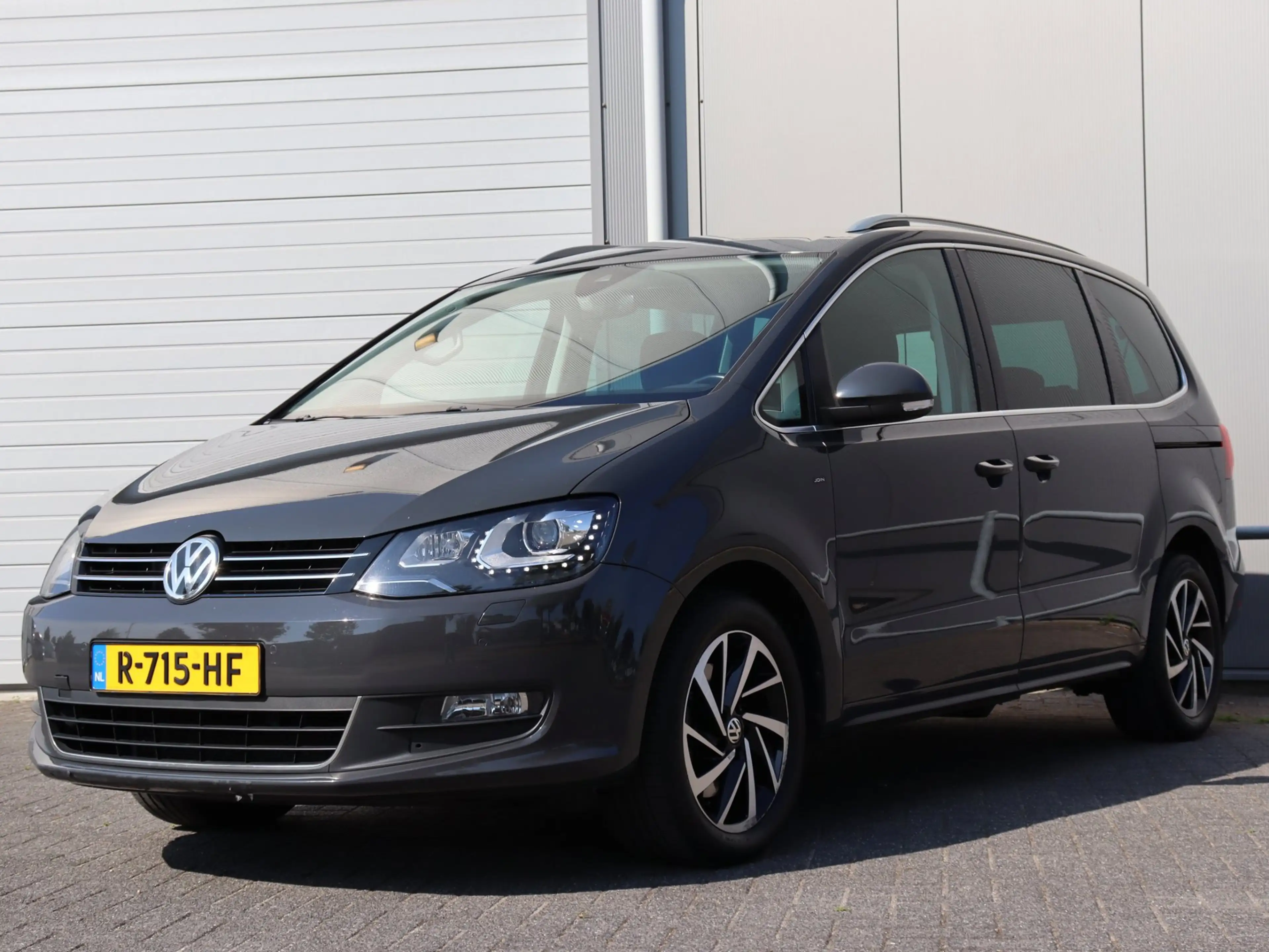 Volkswagen Sharan 1.4 TSI Exclusive Series 7-pers navi LM camera — photo 6