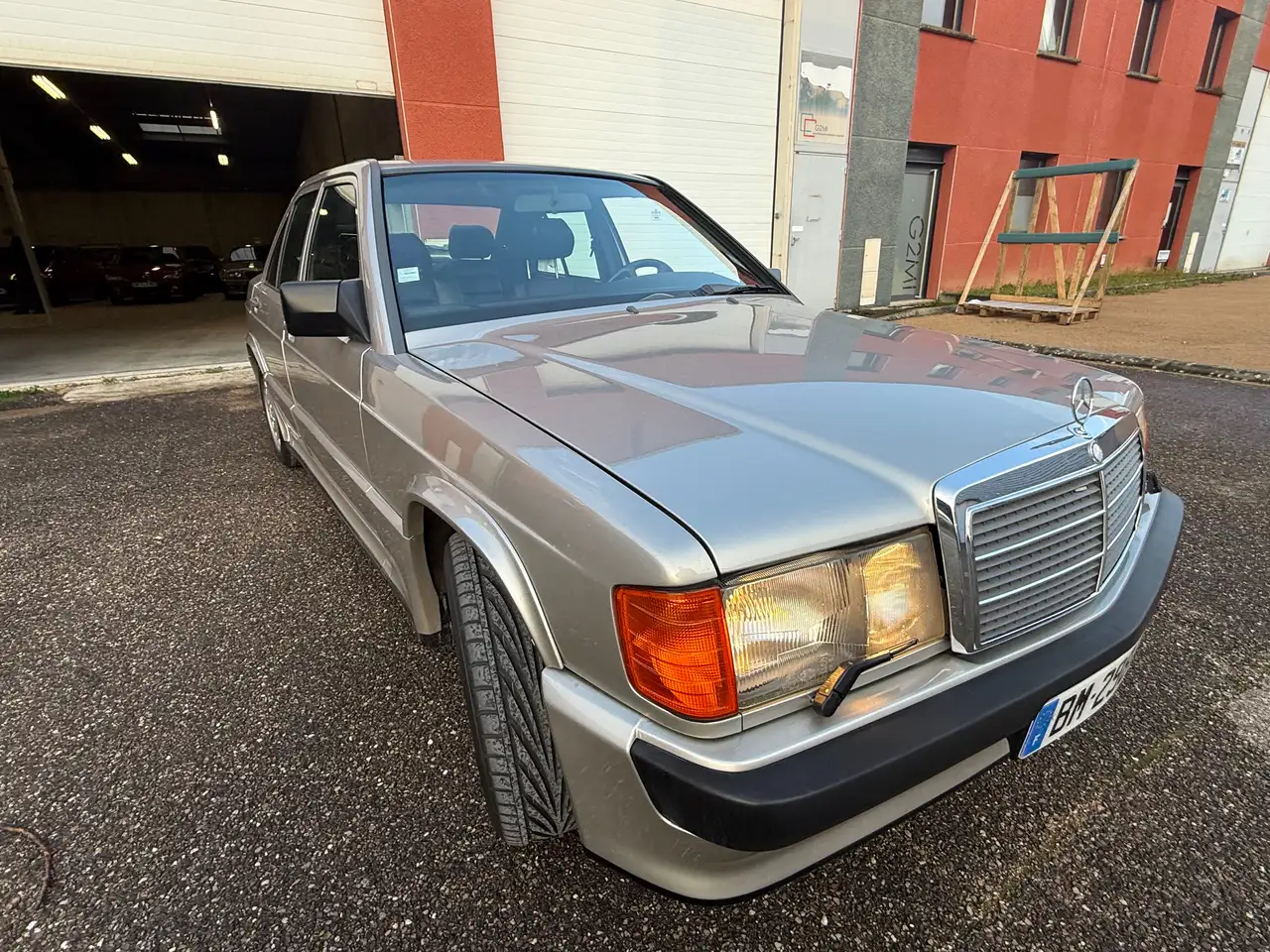 Mercedes-Benz 190 E 2.3 16V Confort, foto 1
