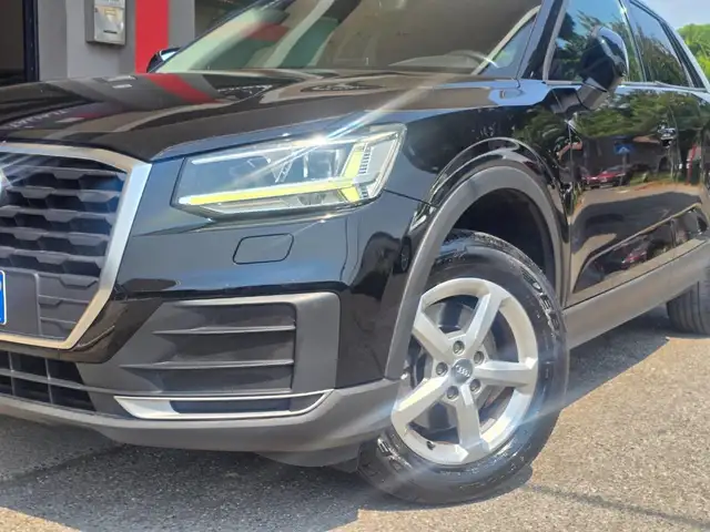 Audi Q2 view 19
