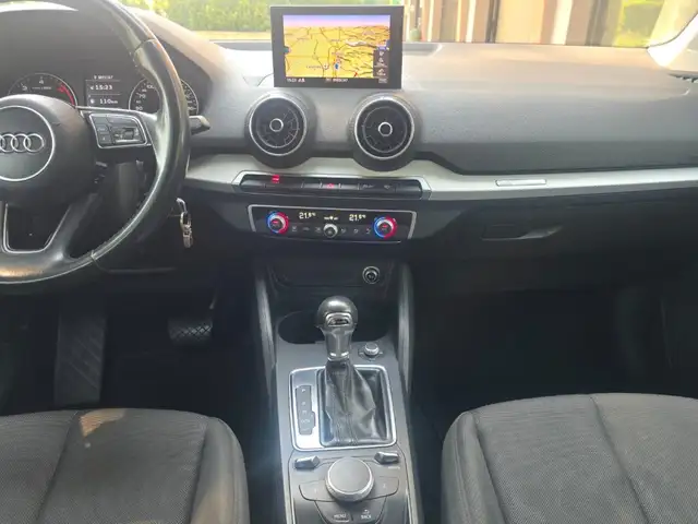 Audi Q2 view 28