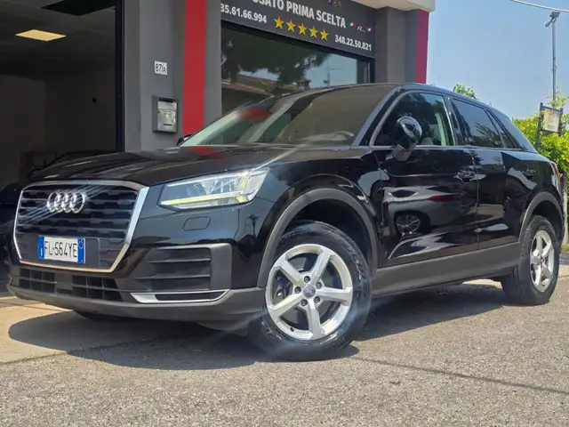 Audi Q2 view 18