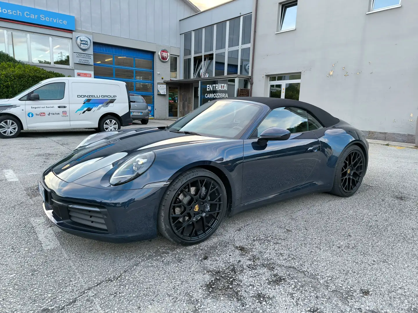 Porsche 911 911 Cabrio 3.0 Carrera auto Bleu - 1