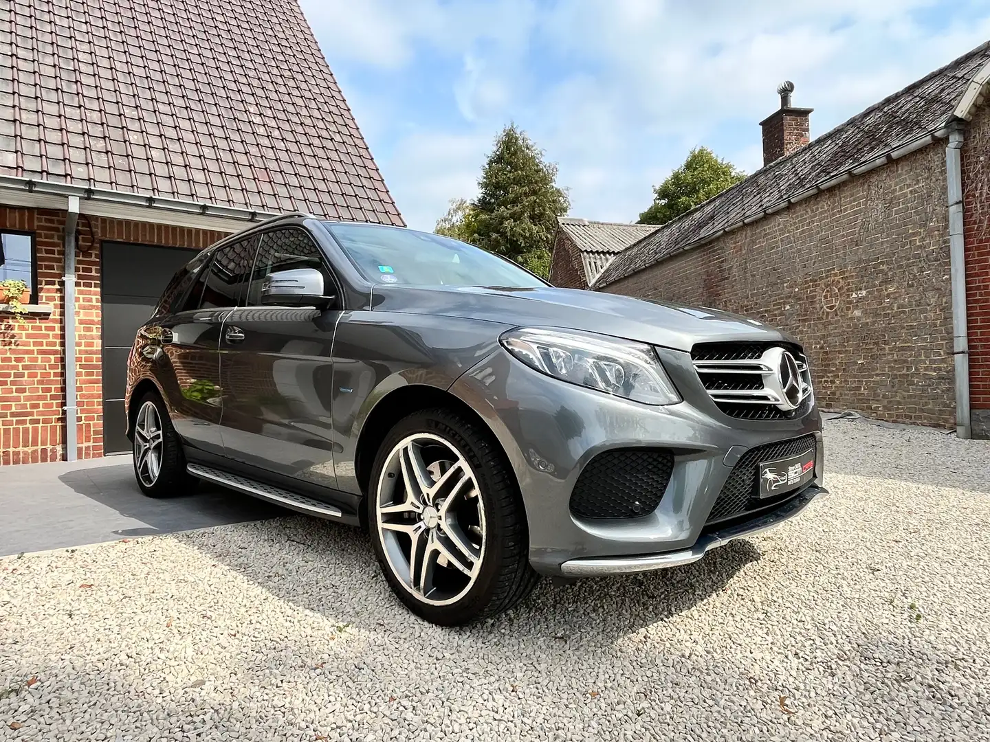Mercedes-Benz GLE 500 GLE 500 e 4-Matic PHEV Šedá - 1