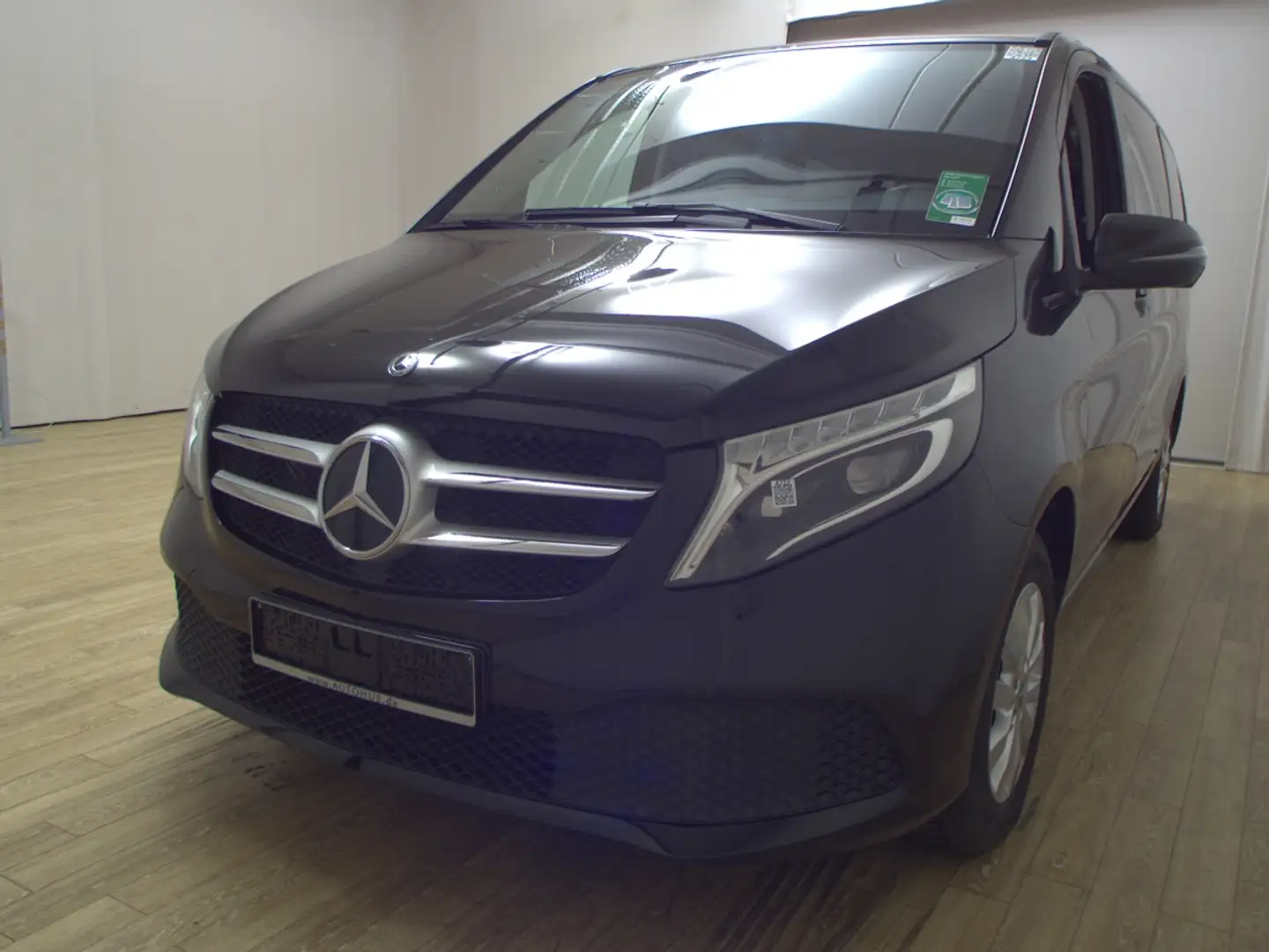 Mercedes-Benz V 220 Lang d 5-Sitze Navi LED RFK Shz Schwarz - 2