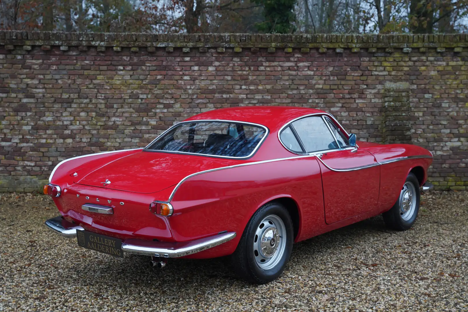 Volvo P1800 S The first series of the P1800 - "Cow-horn", Well Red - 2