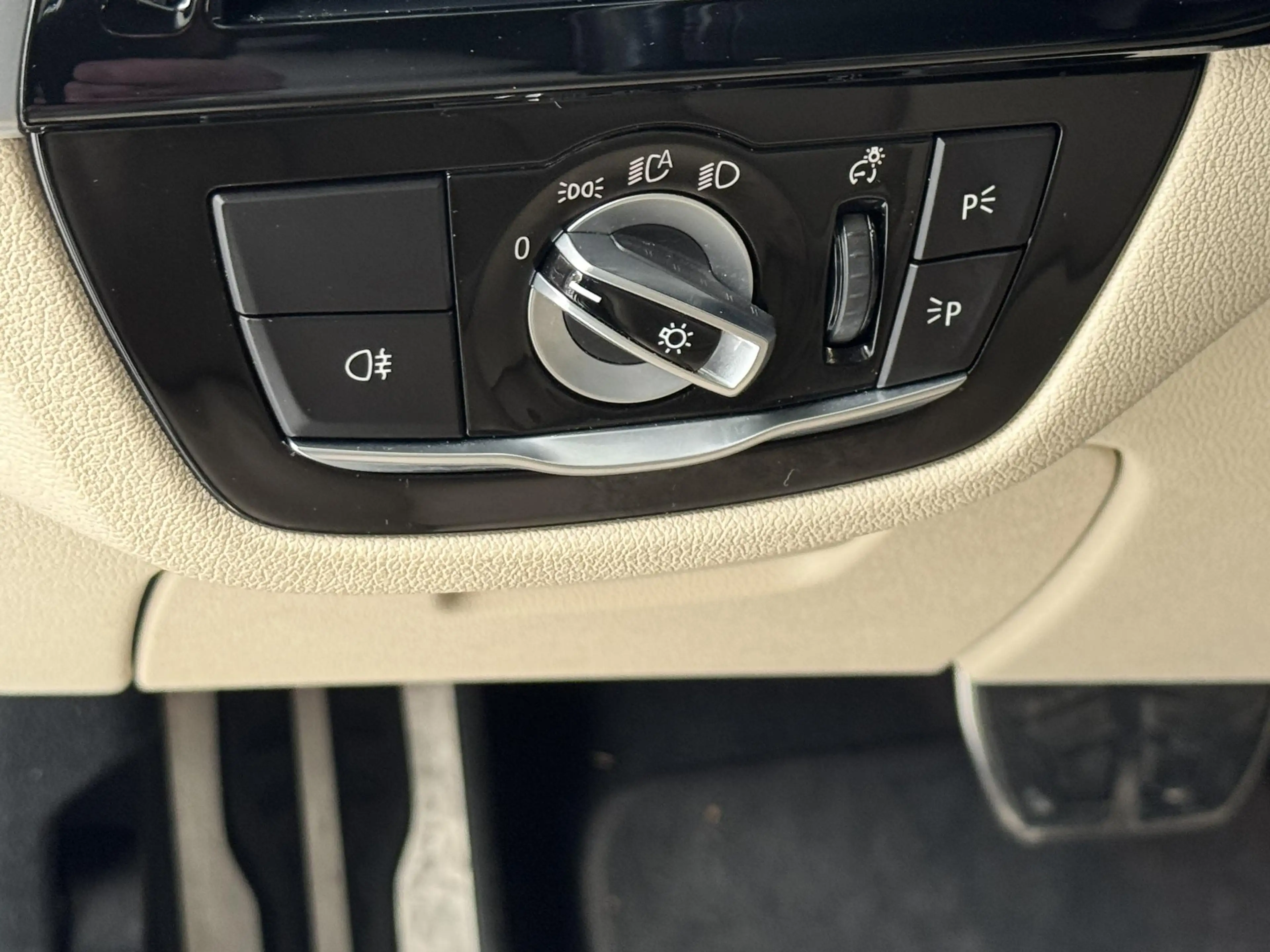 BMW 545 5-serie 545e xDrive High Executive | Navigatie | C — photo 34