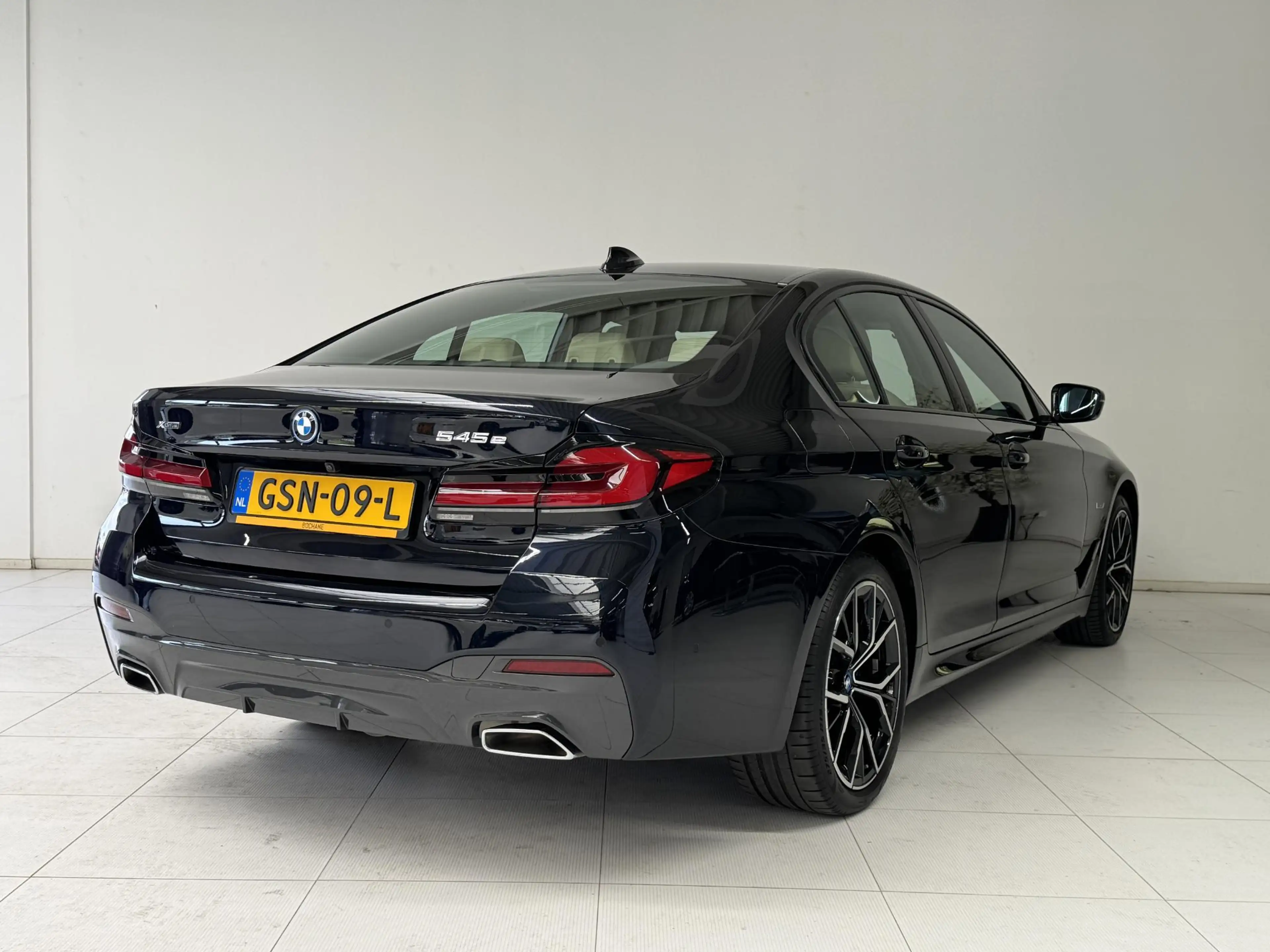 BMW 545 5-serie 545e xDrive High Executive | Navigatie | C — photo 2