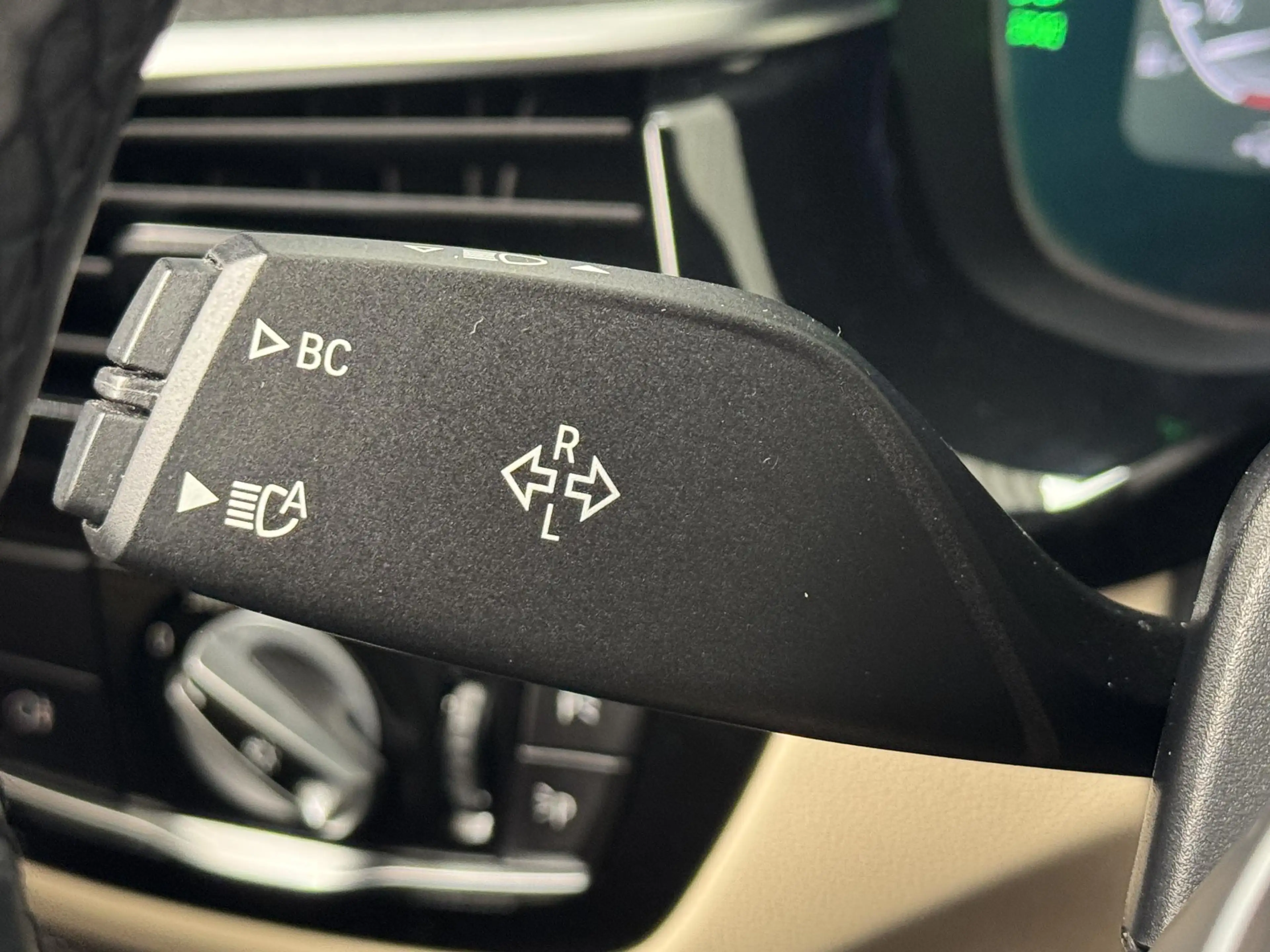 BMW 545 5-serie 545e xDrive High Executive | Navigatie | C — photo 17