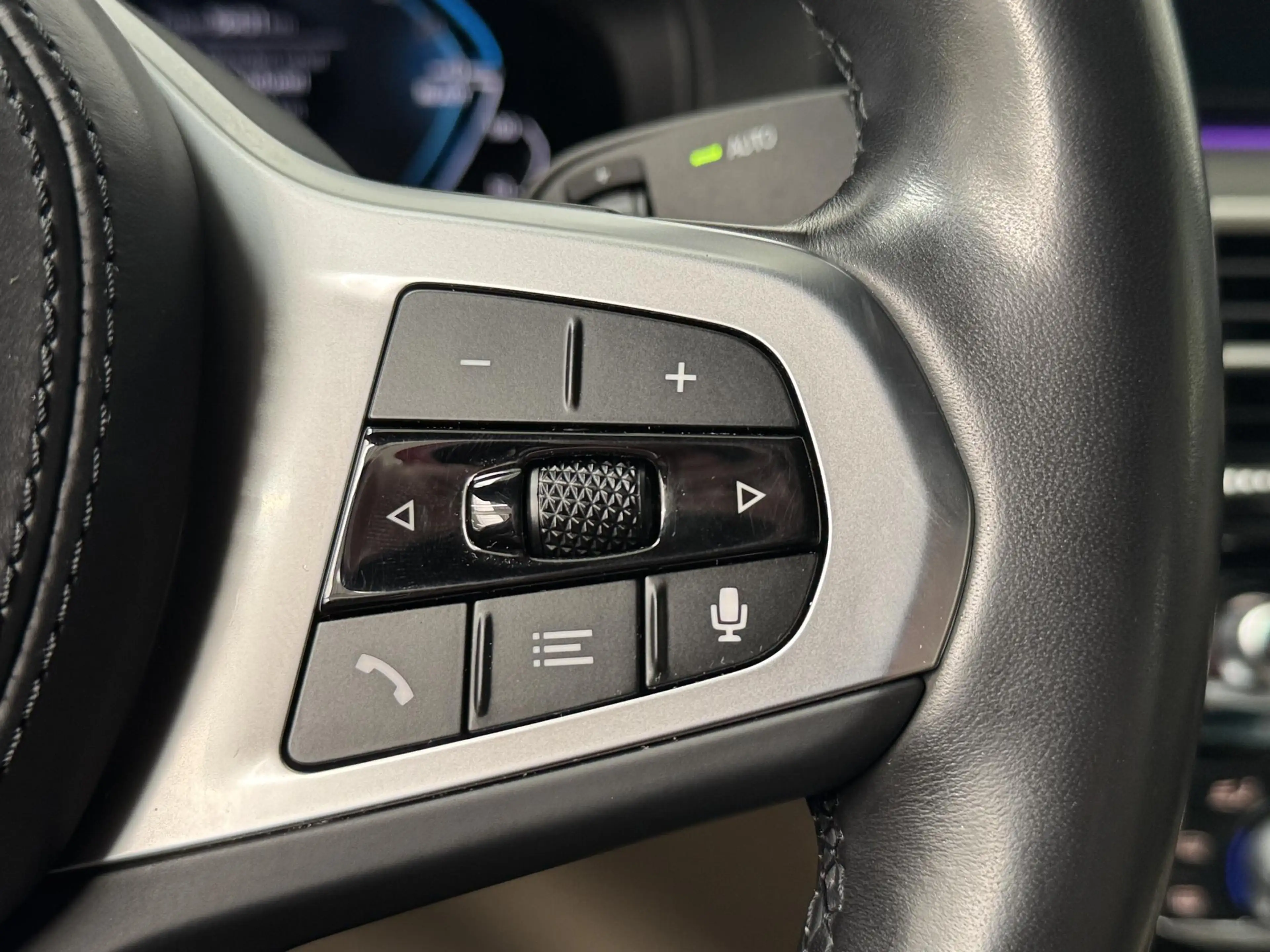 BMW 545 5-serie 545e xDrive High Executive | Navigatie | C — photo 19
