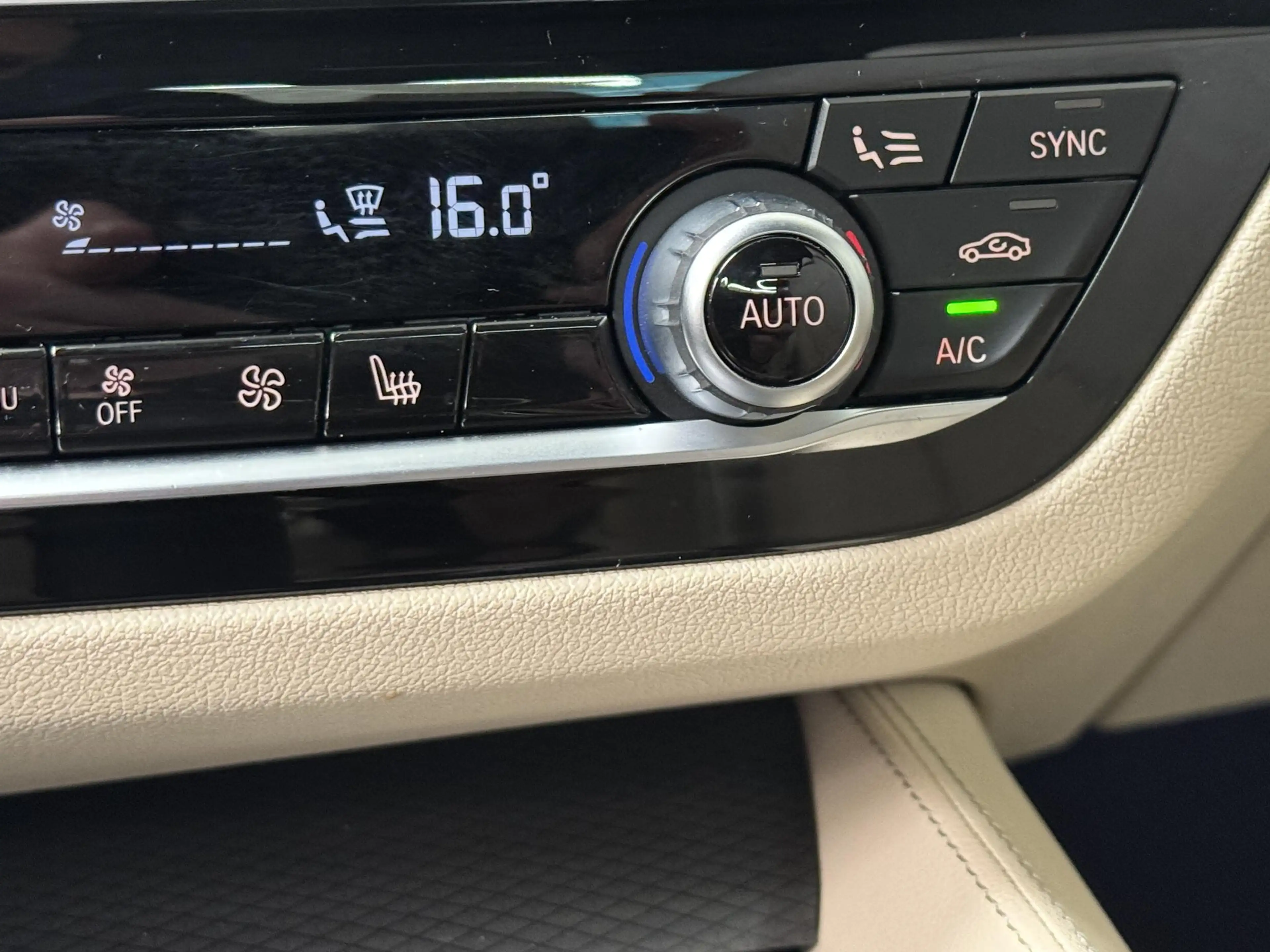 BMW 545 5-serie 545e xDrive High Executive | Navigatie | C — photo 49