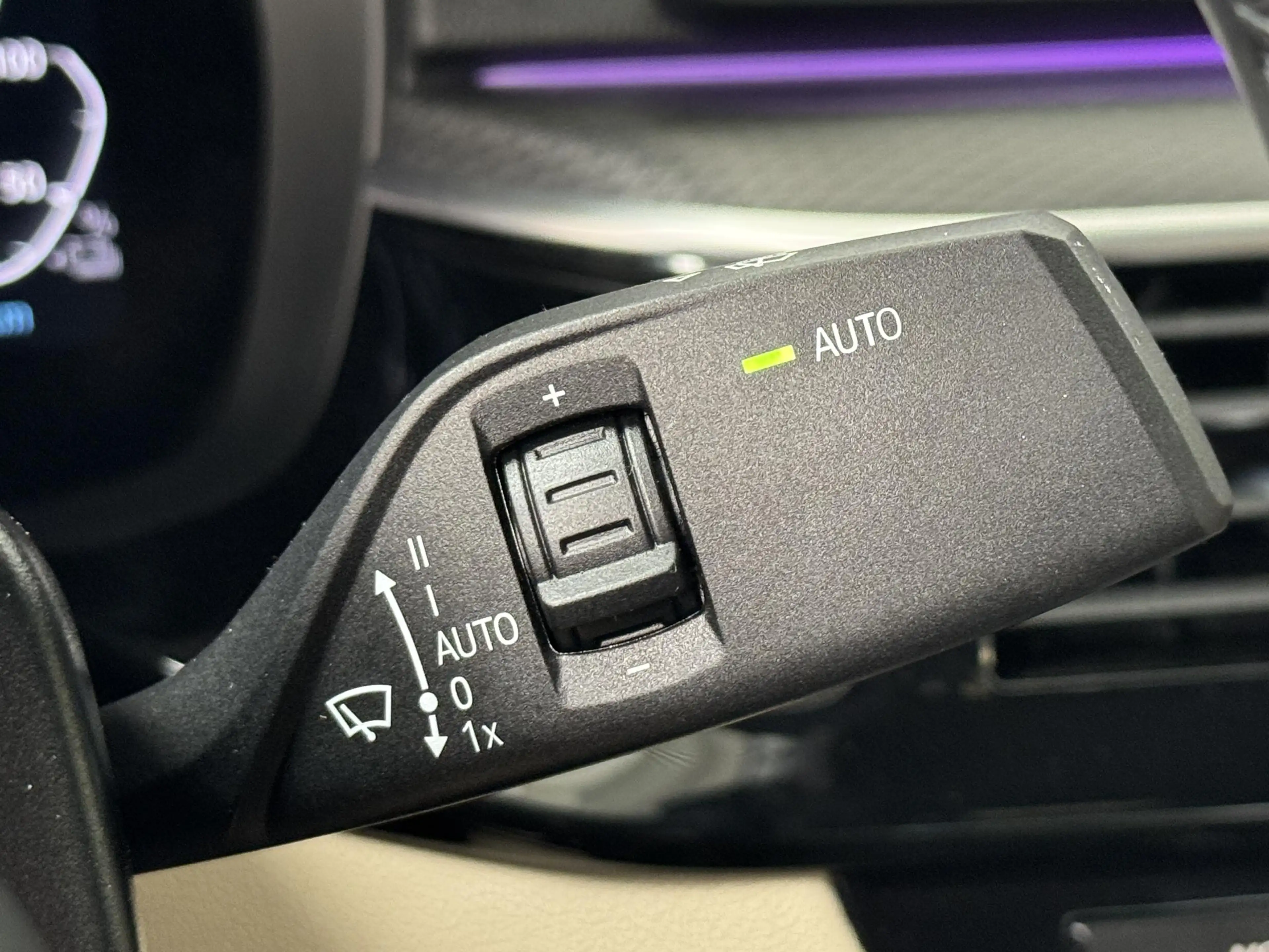 BMW 545 5-serie 545e xDrive High Executive | Navigatie | C — photo 20