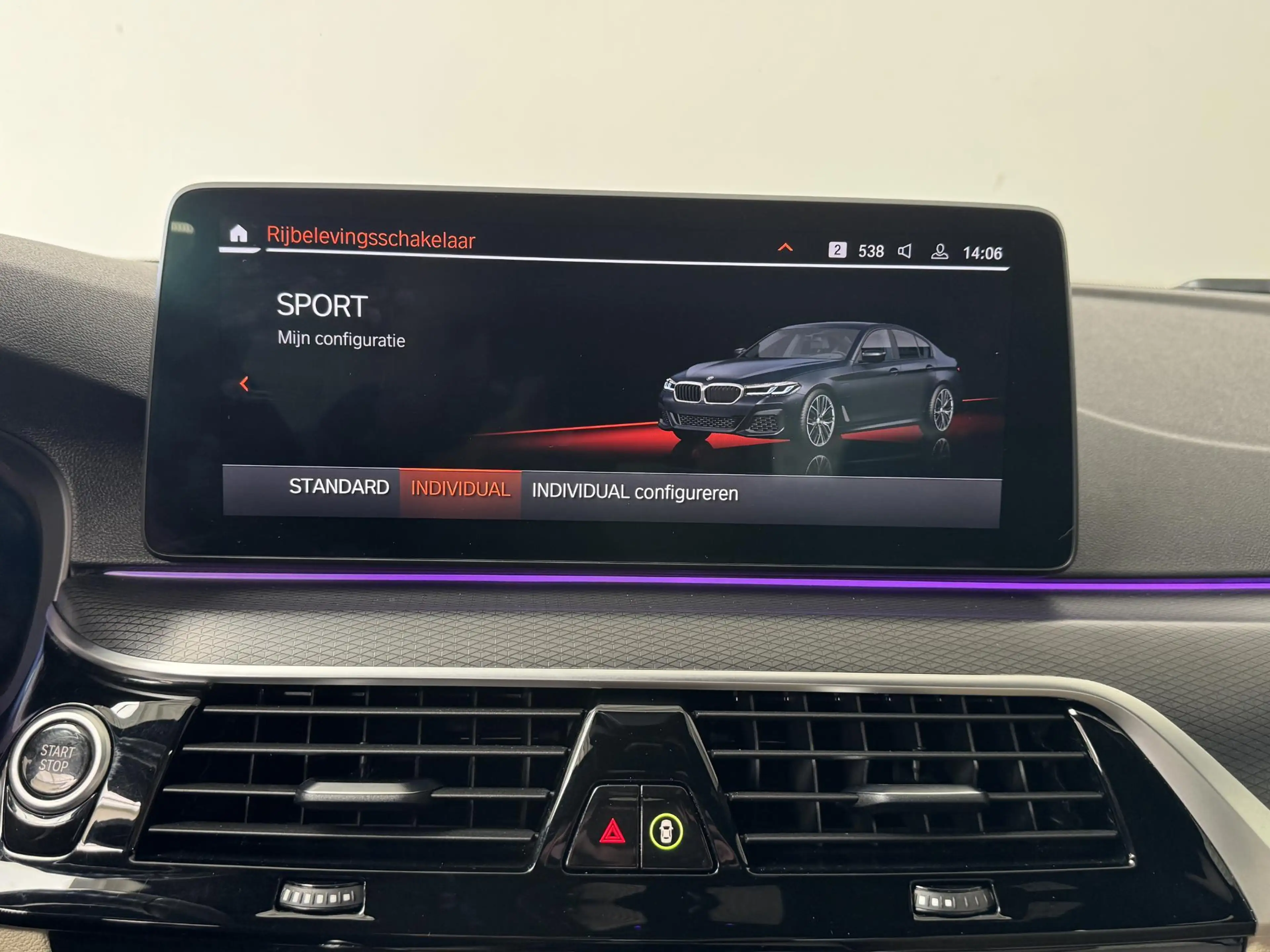 BMW 545 5-serie 545e xDrive High Executive | Navigatie | C — photo 45