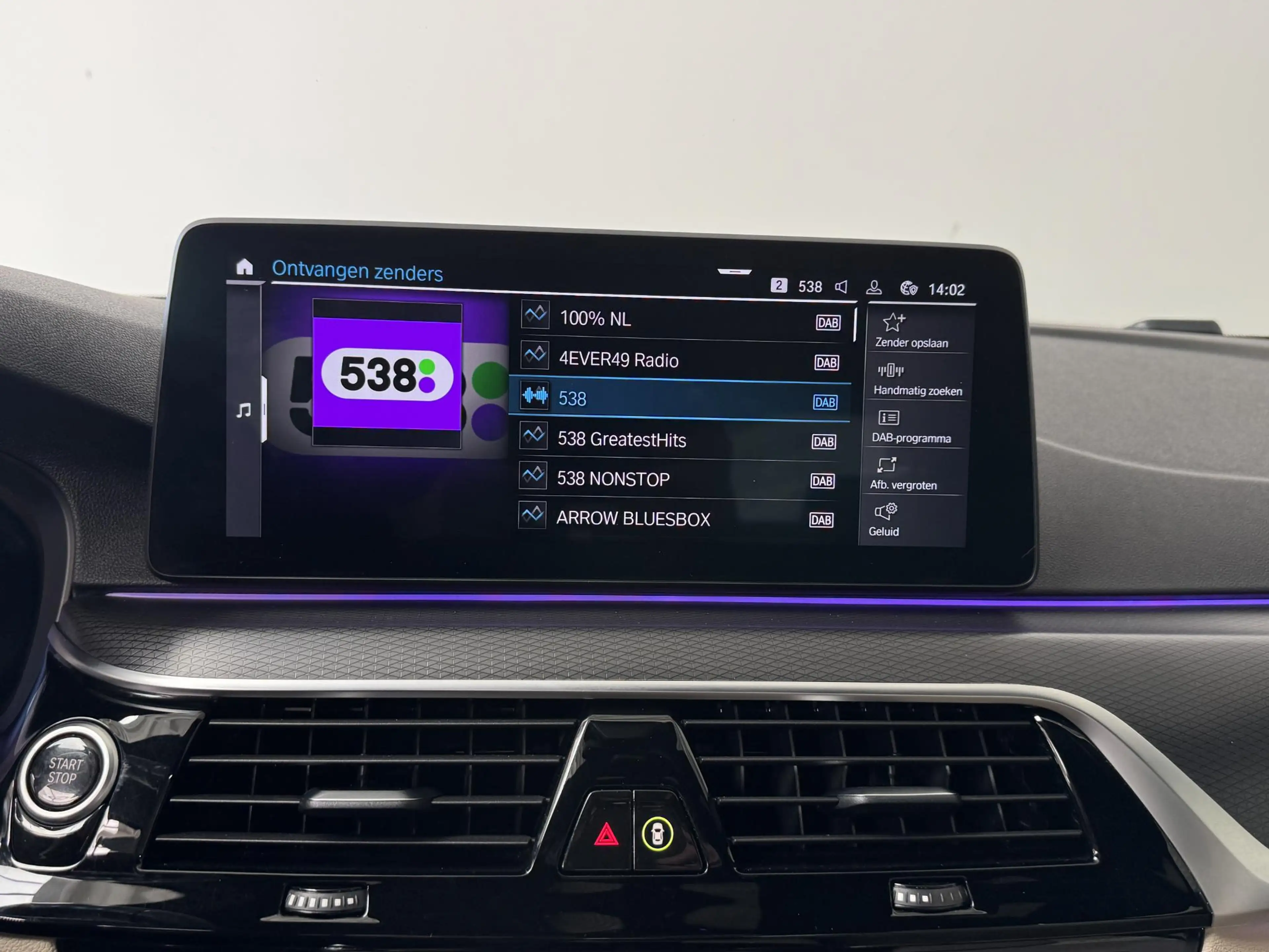 BMW 545 5-serie 545e xDrive High Executive | Navigatie | C — photo 41