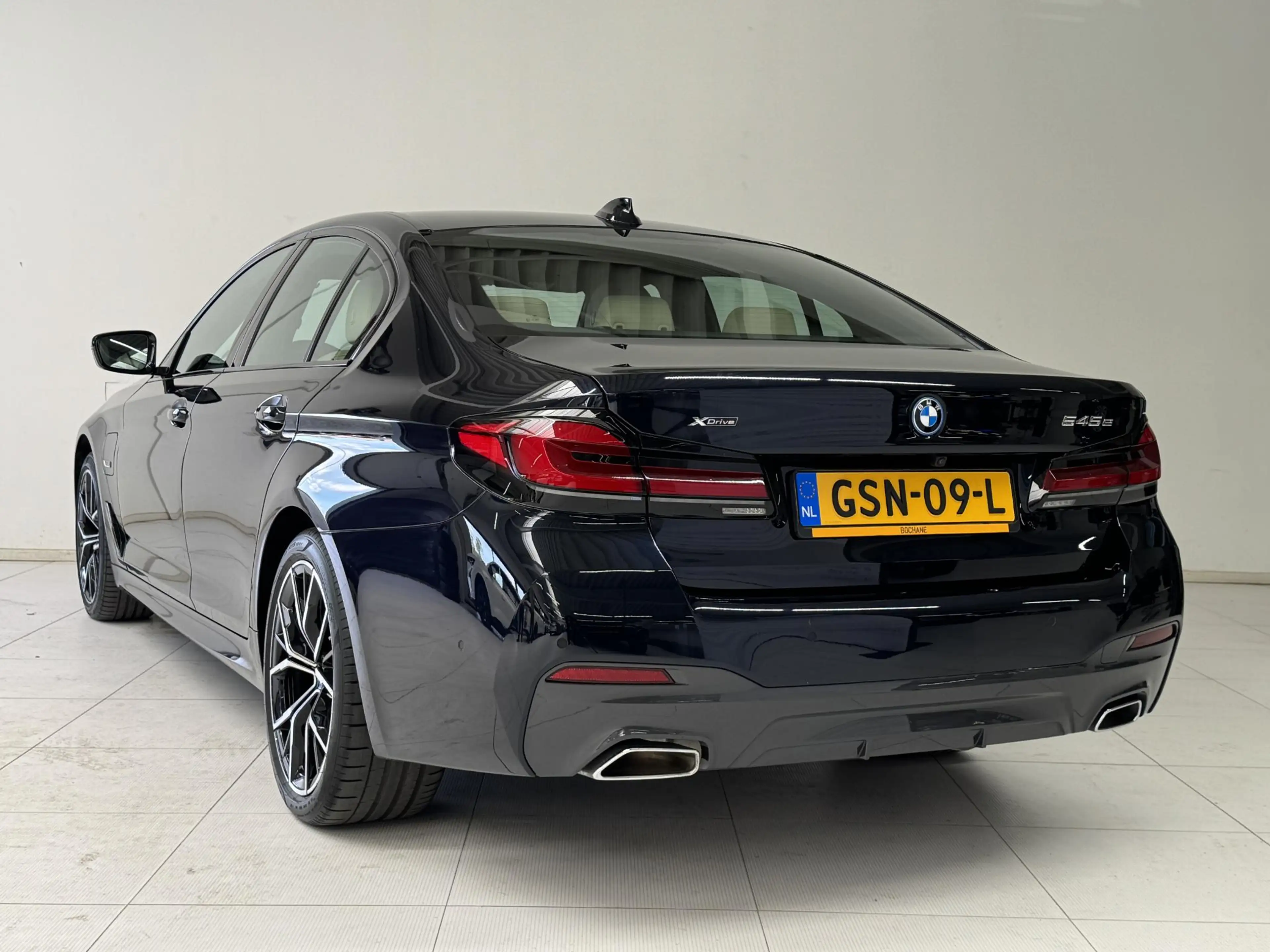 BMW 545 5-serie 545e xDrive High Executive | Navigatie | C — photo 6