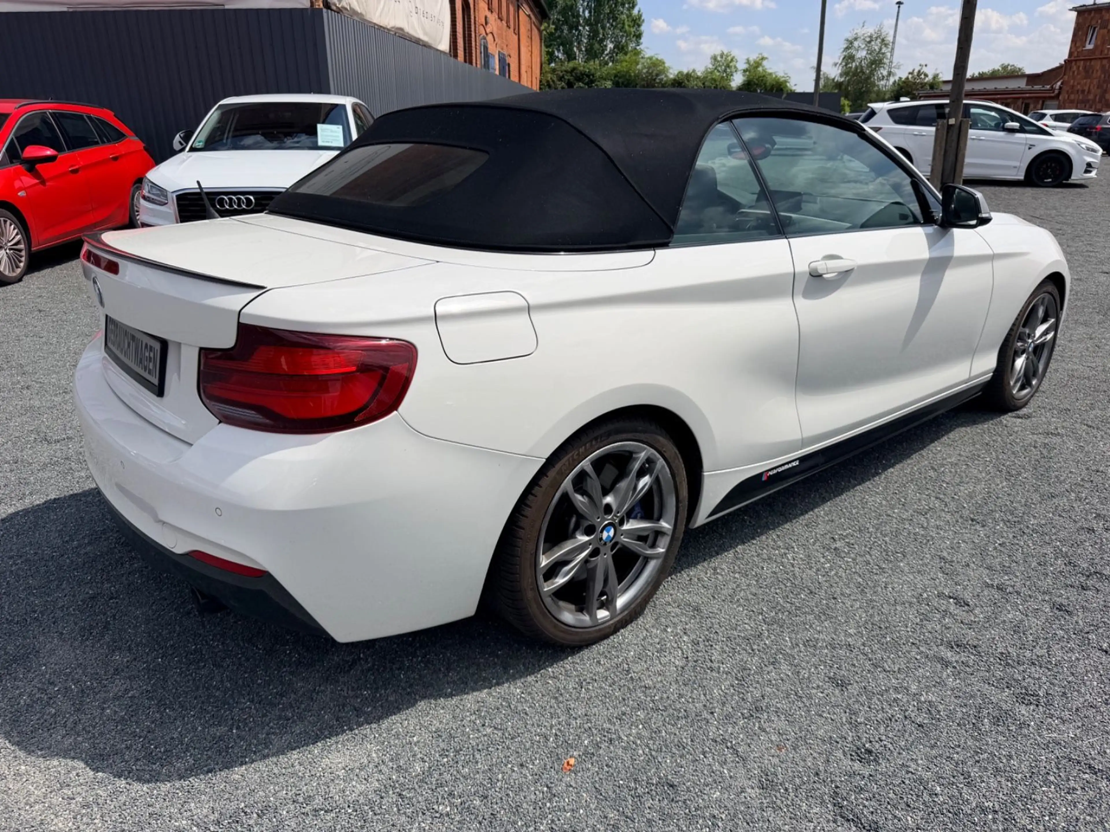 BMW 240 xDrive Steptronic Cabrio — photo 6