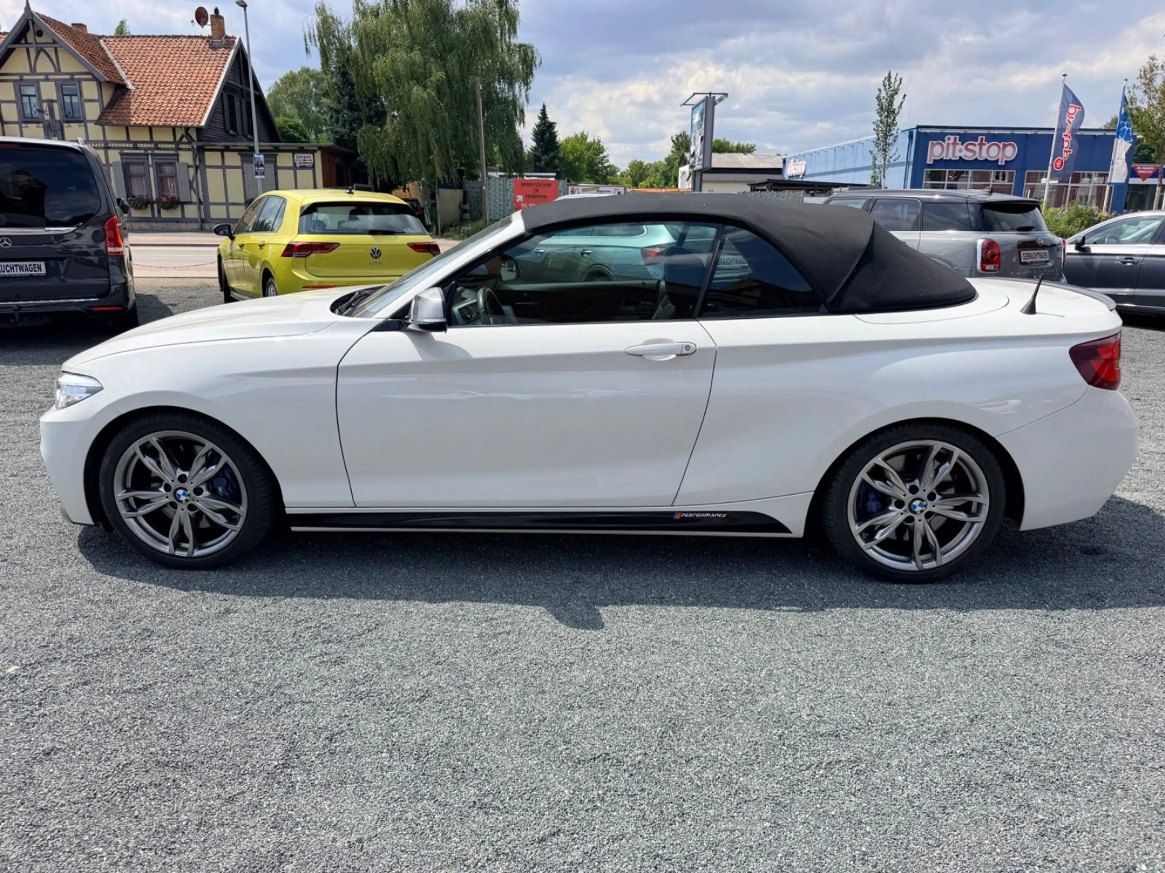 BMW 240 xDrive Steptronic Cabrio — photo 8