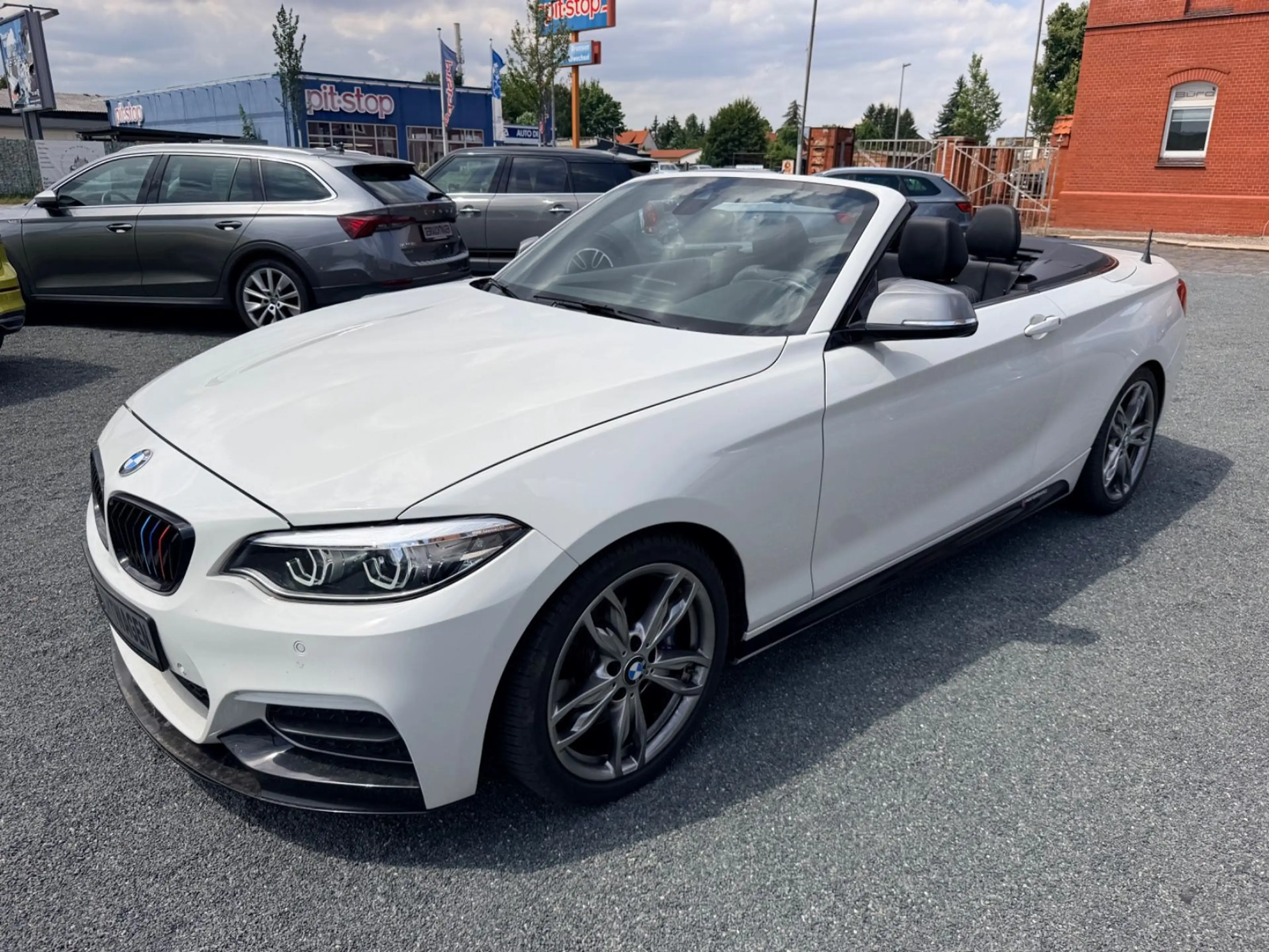 BMW 240 xDrive Steptronic Cabrio — photo 2