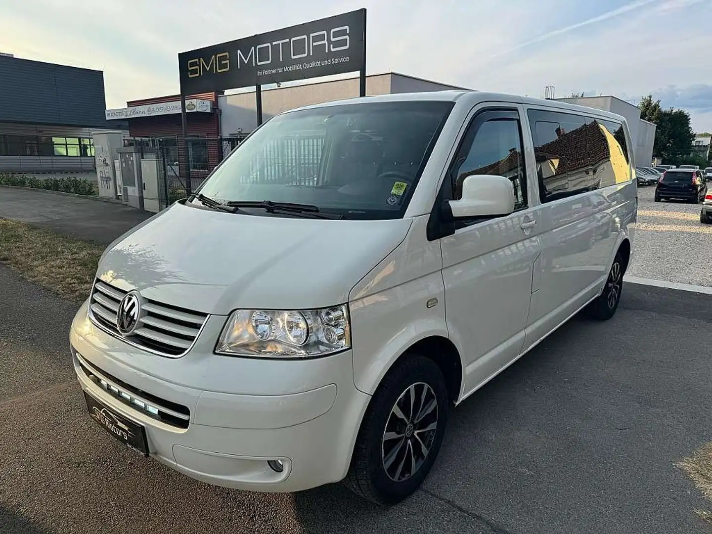Volkswagen Caravelle LR 1,9 TDI Белый - 1