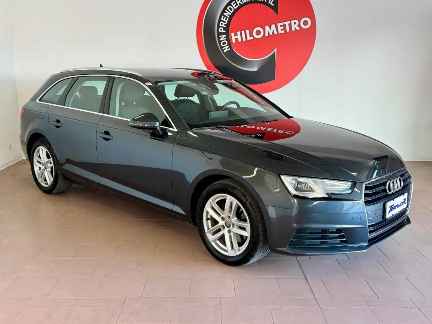 Audi A4 Avant 2.0 TDI 150 CV S tronic Business Grau - 1