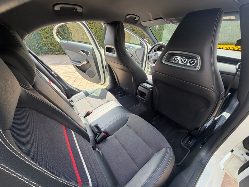 Mercedes-Benz A 180 Zetelverwarming / Airco /17” Alu velgen / Standverwarming /Xenon-Led+Led achterlichten — photo 13
