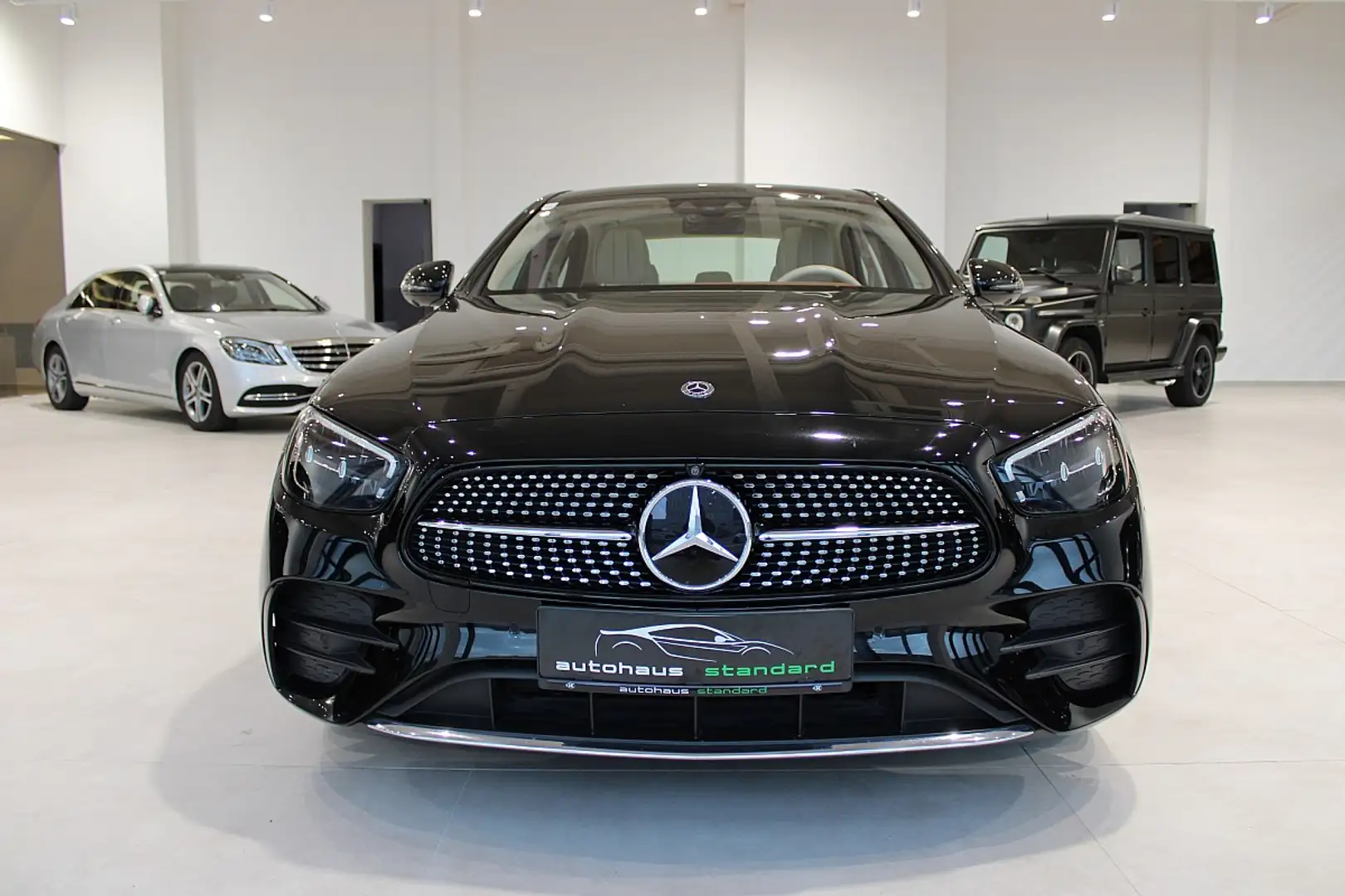 Mercedes-Benz E 300 de PHEV Aut. **Traumhafte Ausstattung** Schwarz - 2